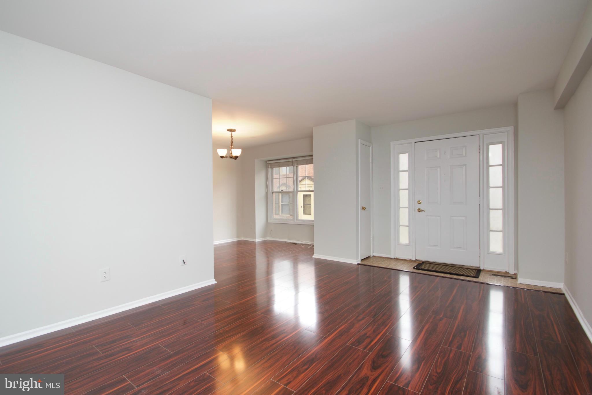 MANOR VILLAGE - Residential