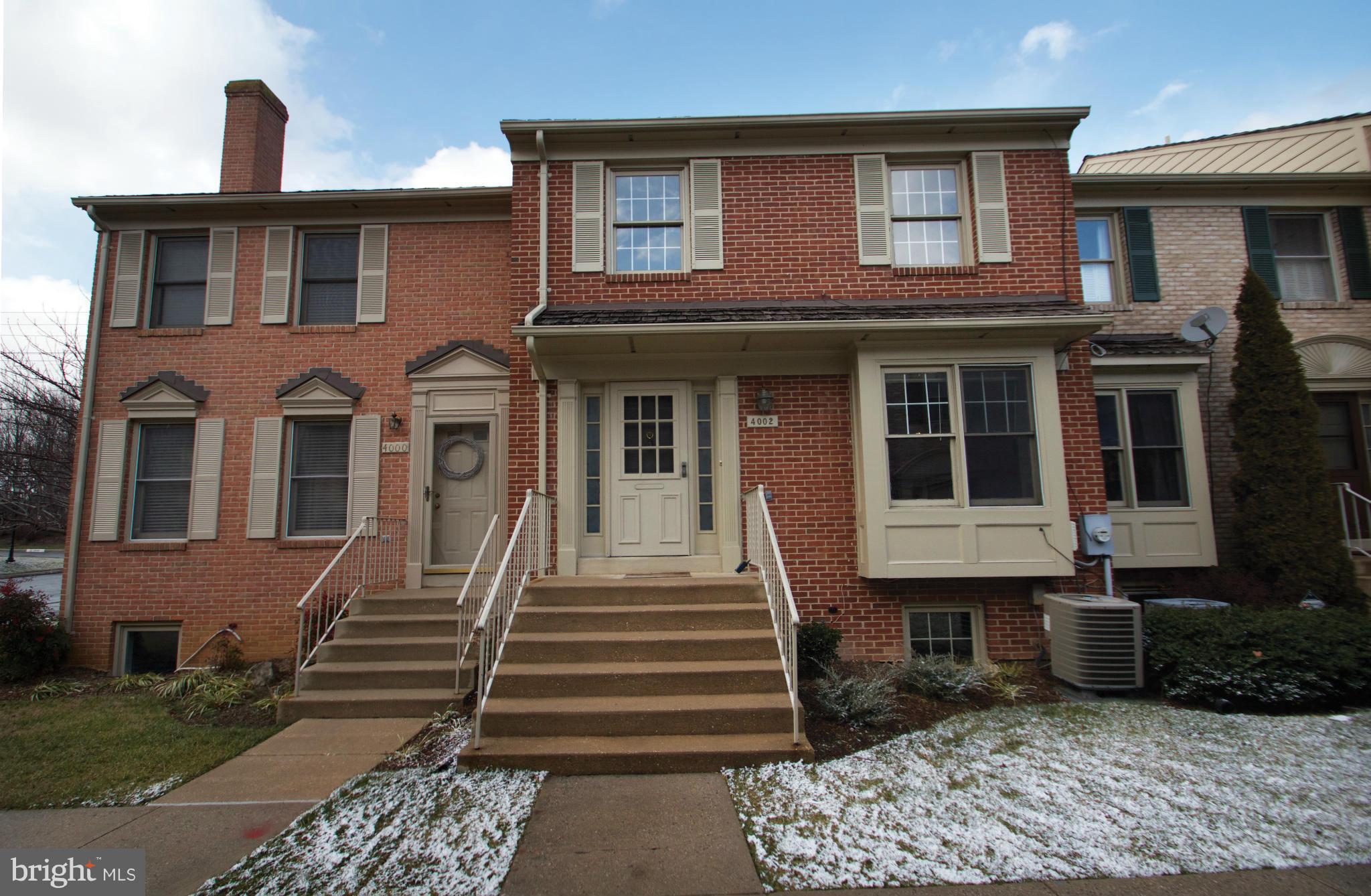 MANOR VILLAGE - Residential