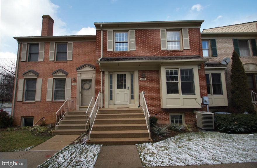 Meticulously-kept TH sited in quiet Manor Park community. Feats incl: lovely kitchen w/ SS appliances & ample cabinetry; cozy LR; freshly painted int; new wood laminate flrs on main level; lots of natural sunlight; finished basement w/ built-in shelving unit, FA & ample storage. Conveniently located mins to Georgia Ave, ICC, Layhill Rd, Manor Country Club, shops, & dining.