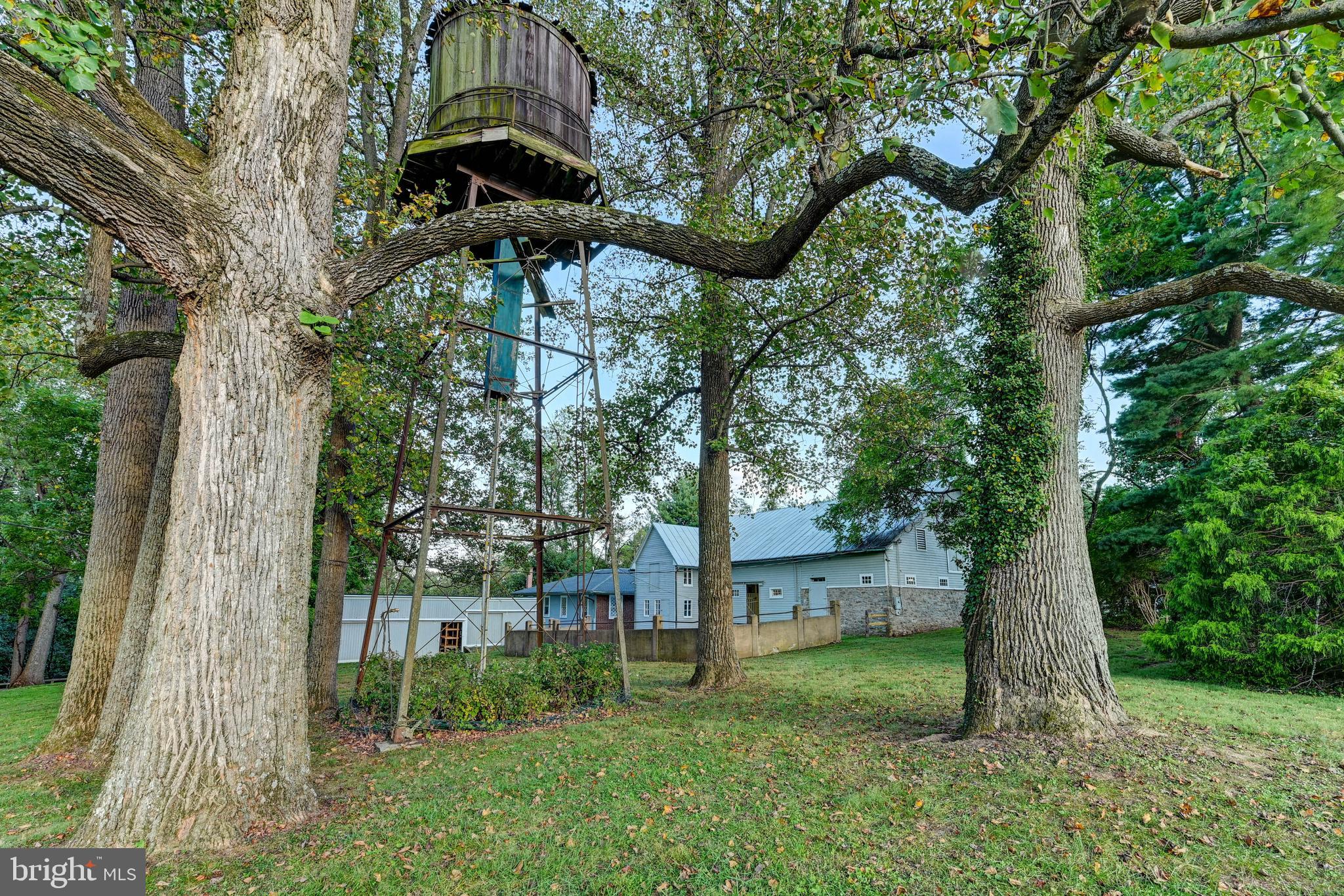 HILLSIDE@SEMINAR - Land