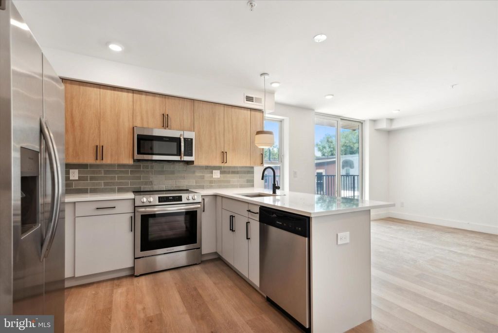 Photo of 2025 Frankford Ave #C, PHILADELPHIA, PA 19125 (MLS # PAPH2577040)