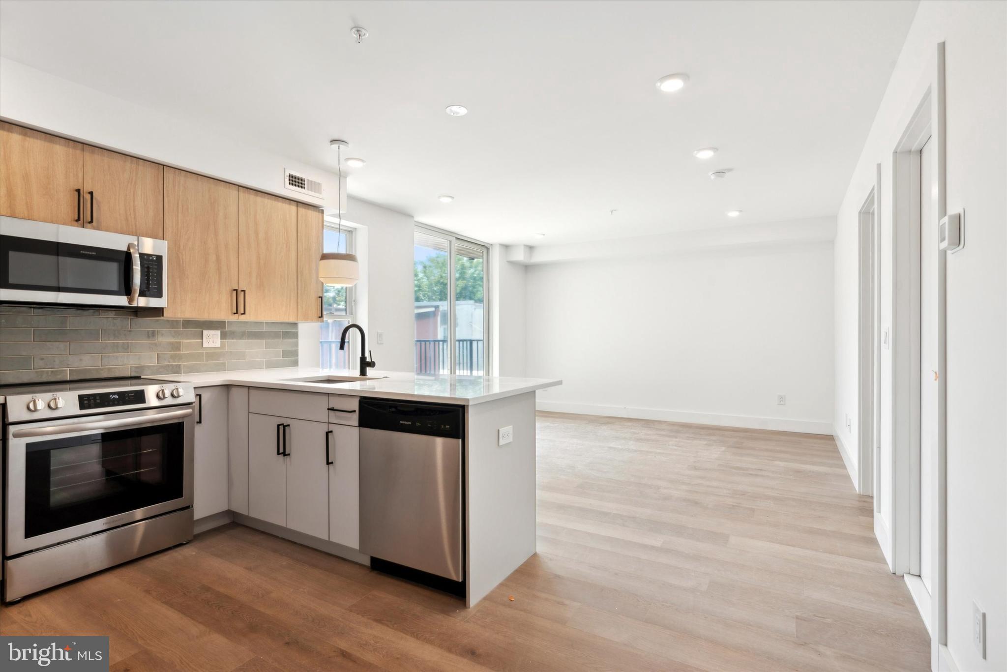 2025 FRANKFORD AVENUE C