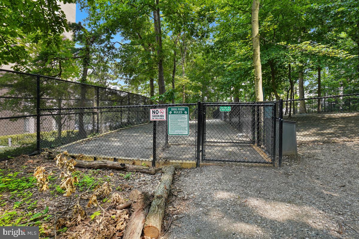 MONTEBELLO - Residential