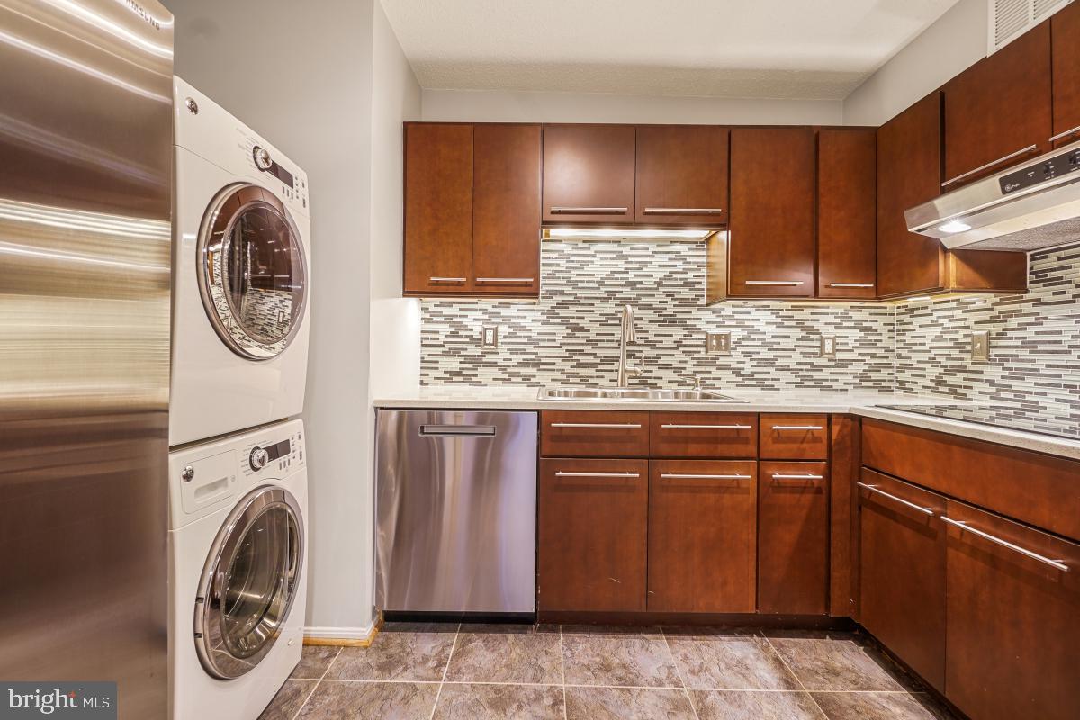 MONTEBELLO - Residential