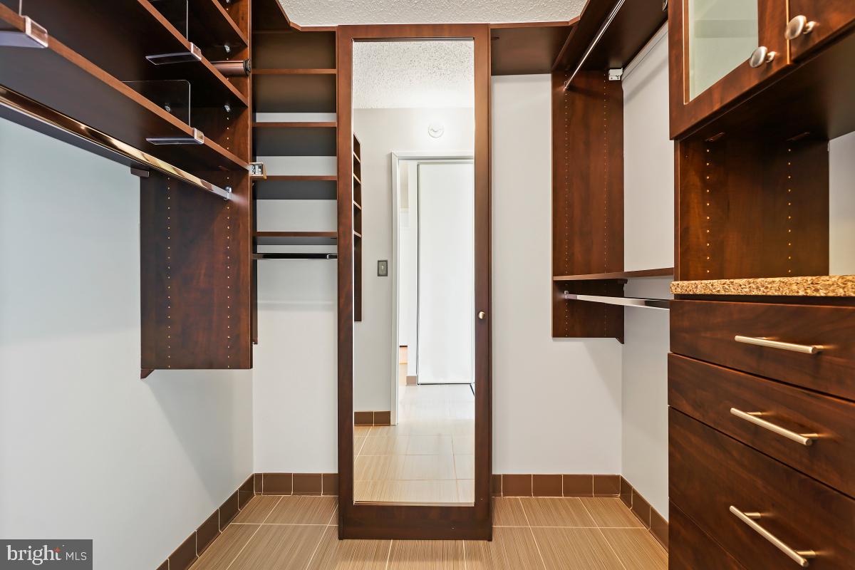 MONTEBELLO - Residential