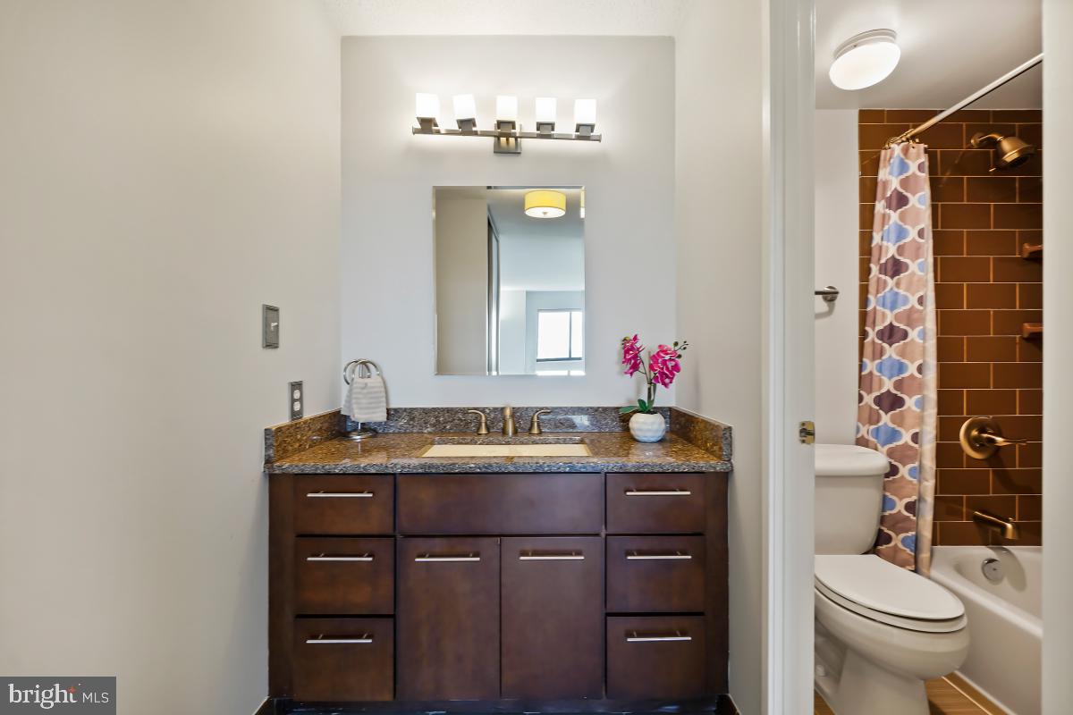 MONTEBELLO - Residential