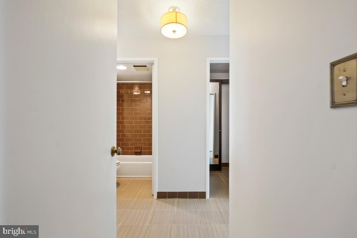 MONTEBELLO - Residential