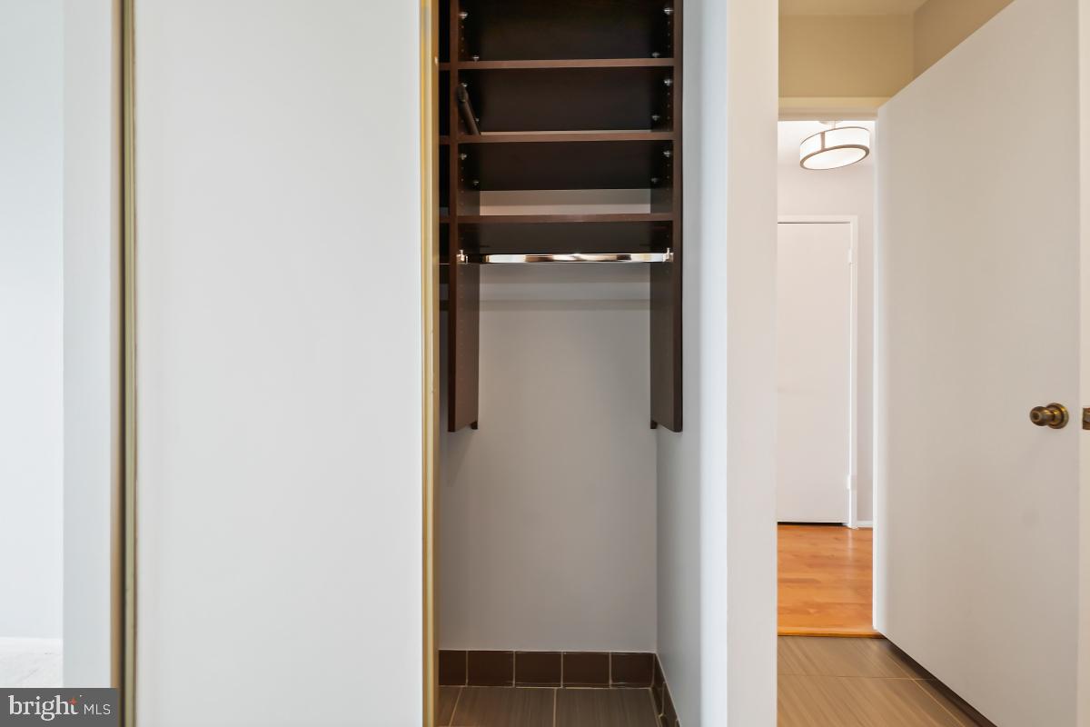 MONTEBELLO - Residential