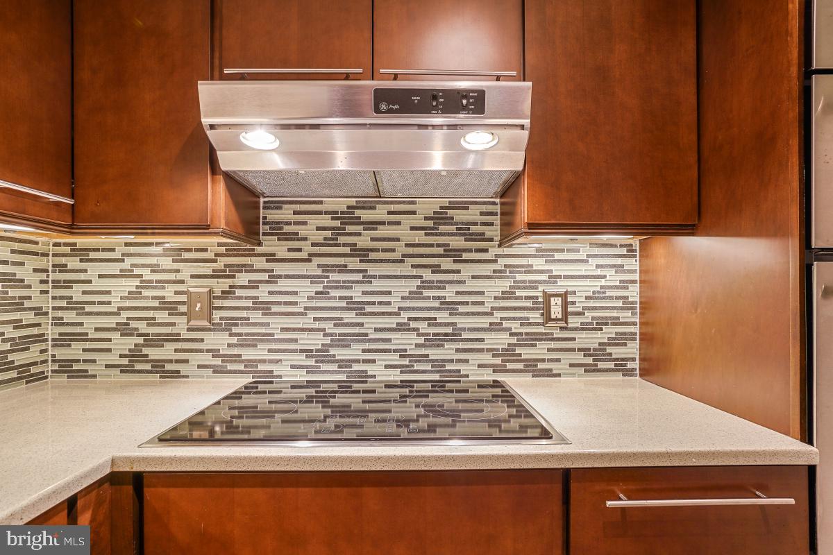 MONTEBELLO - Residential