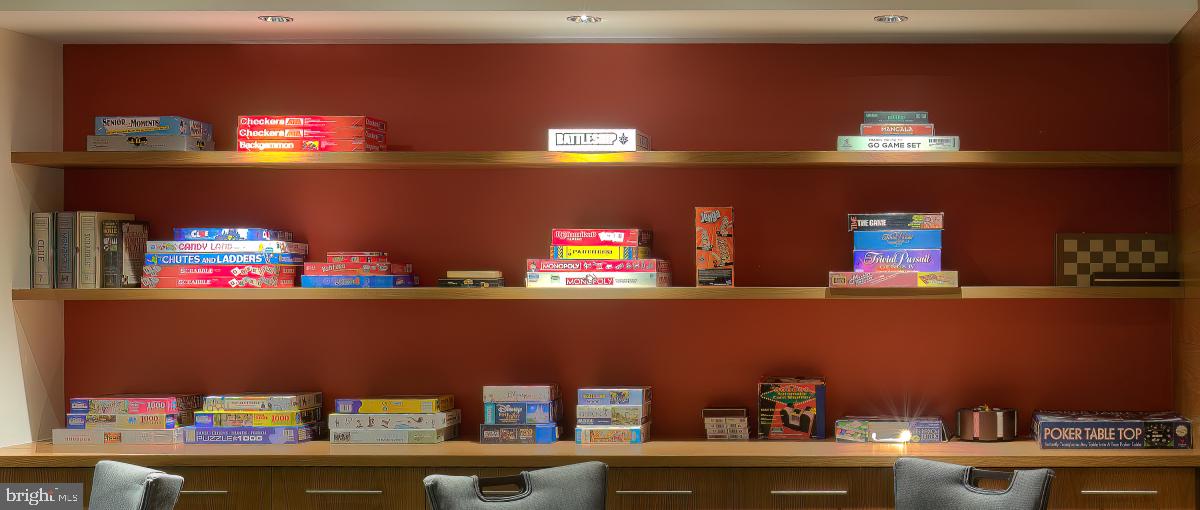 MONTEBELLO - Residential