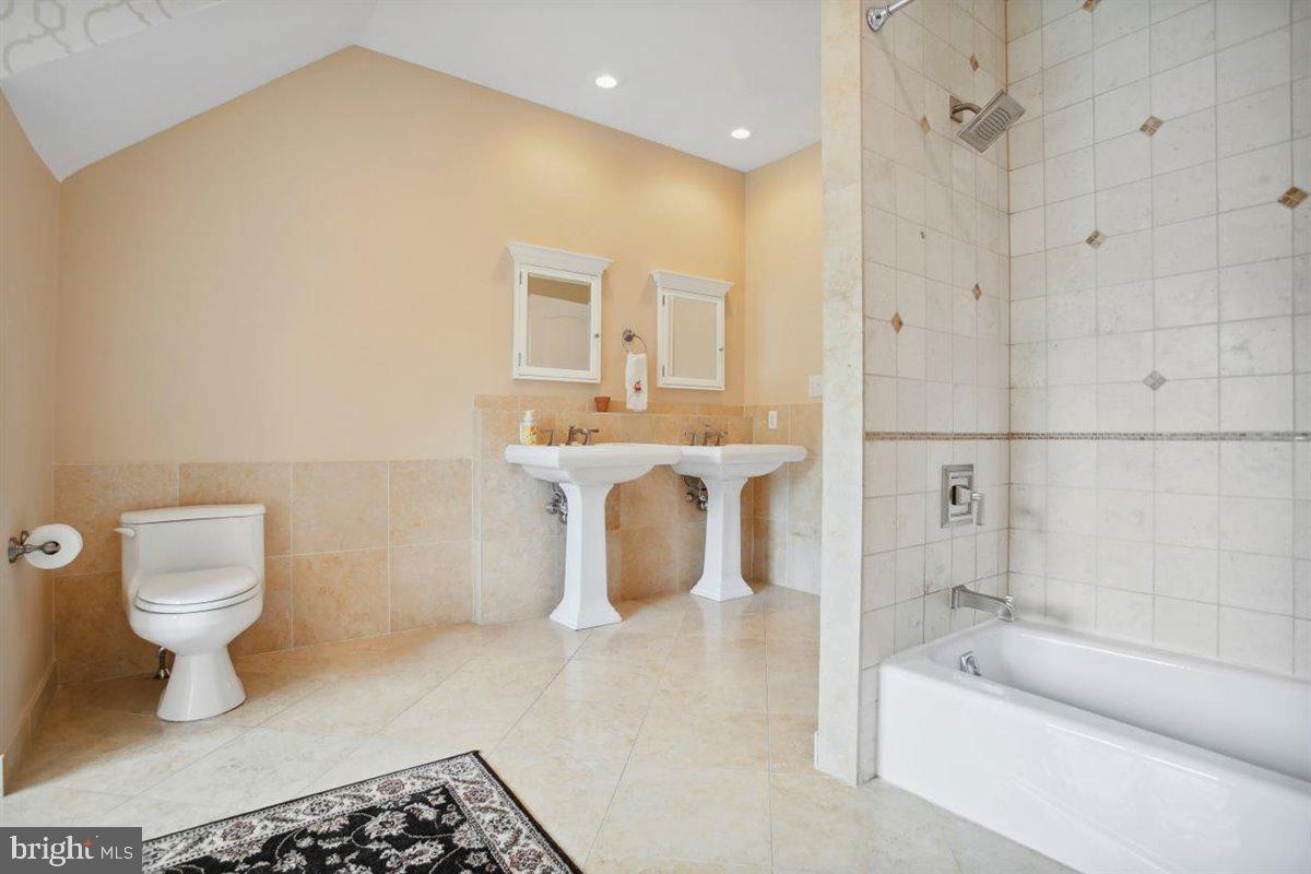 BLUE BELL - Residential