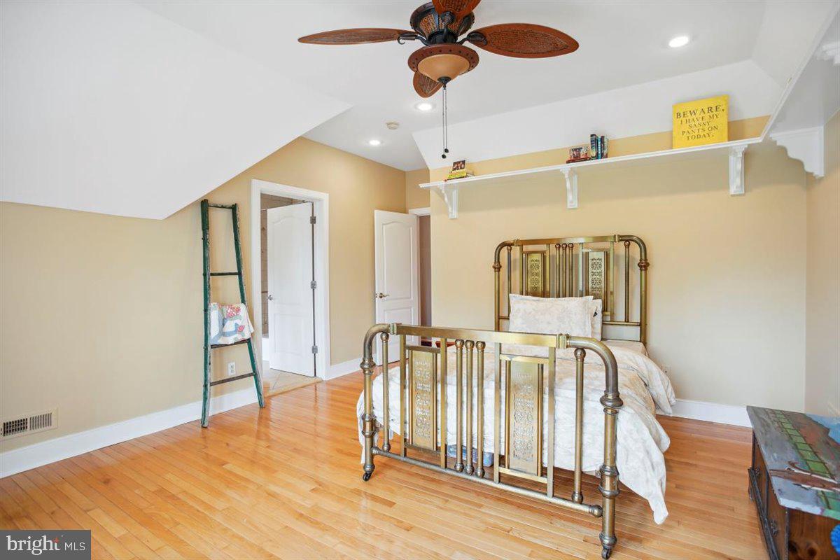 BLUE BELL - Residential