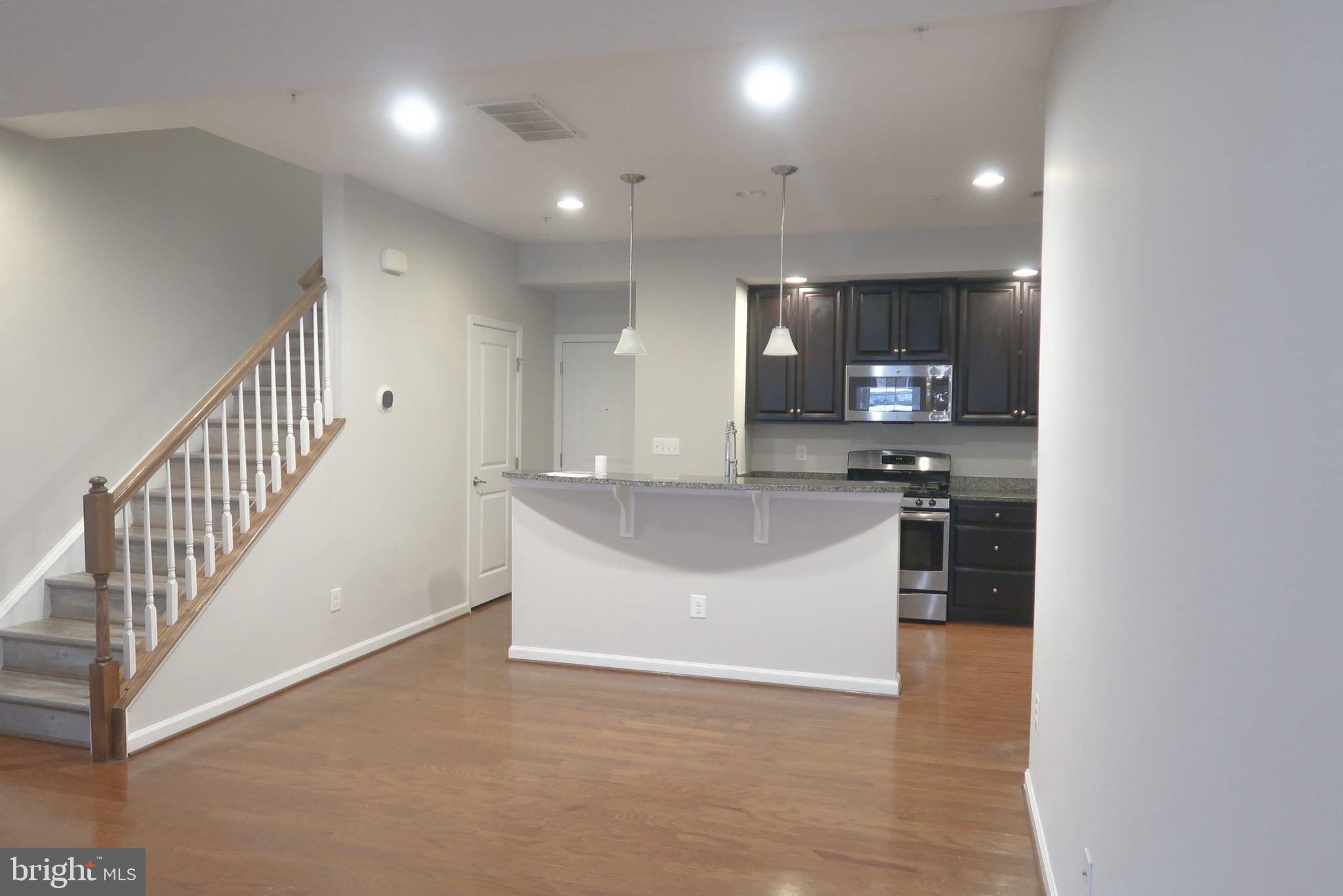 VIRGINIA MANOR CONDOMINIUM - Residential