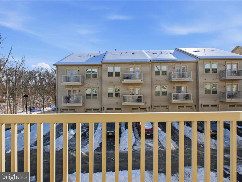 VIRGINIA MANOR CONDOMINIUM - Residential