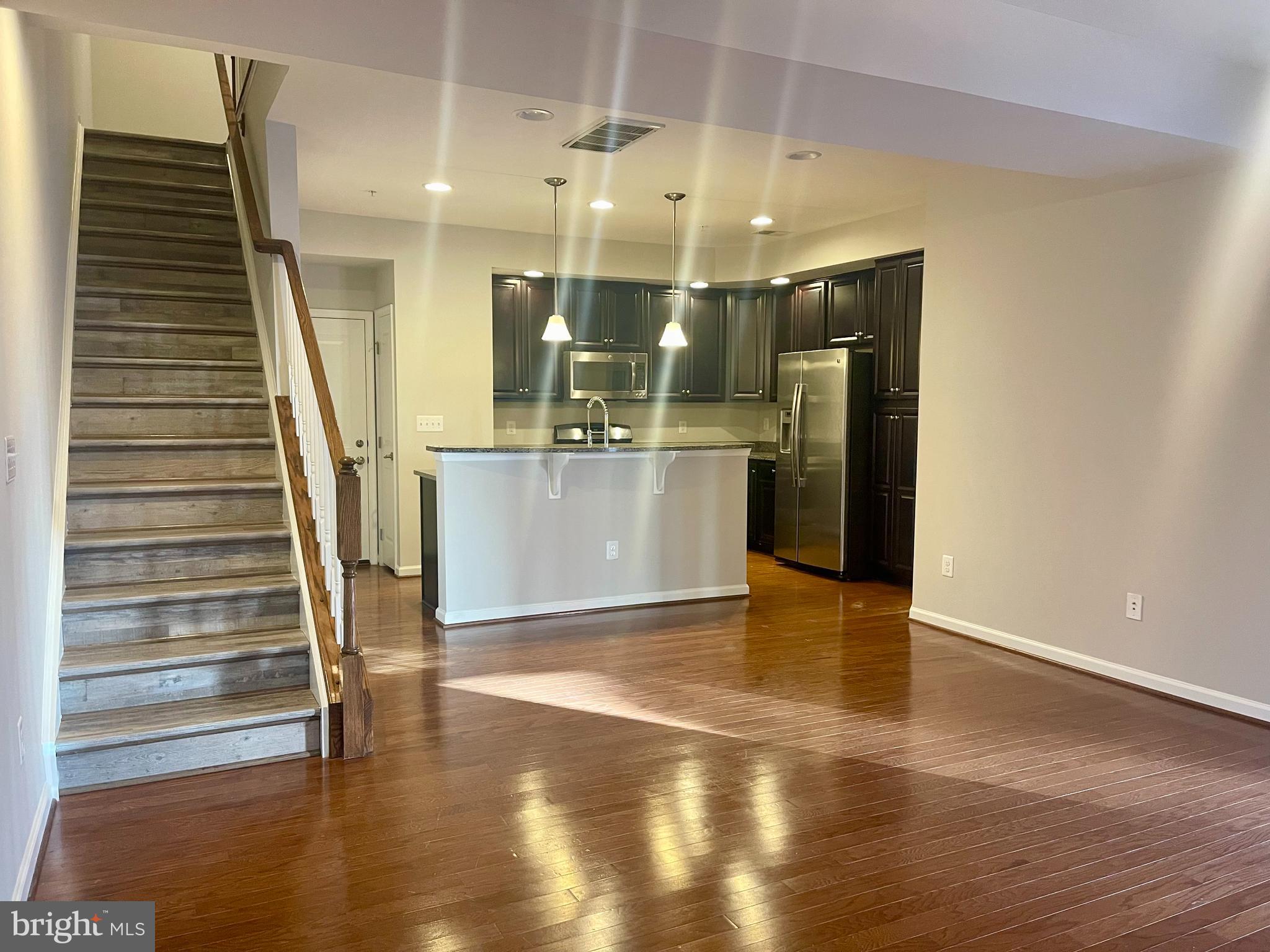 VIRGINIA MANOR CONDOMINIUM - Residential