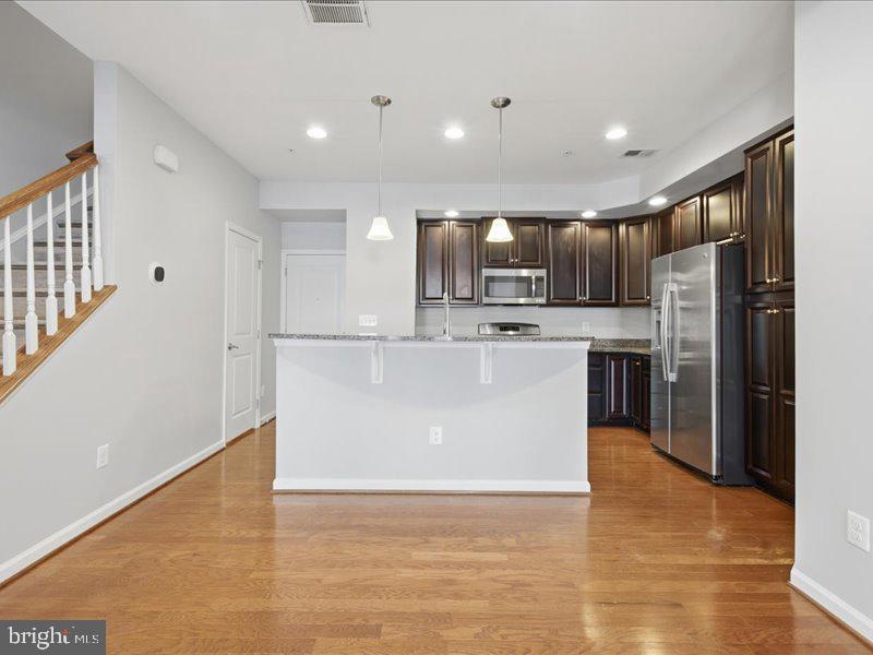 VIRGINIA MANOR CONDOMINIUM - Residential