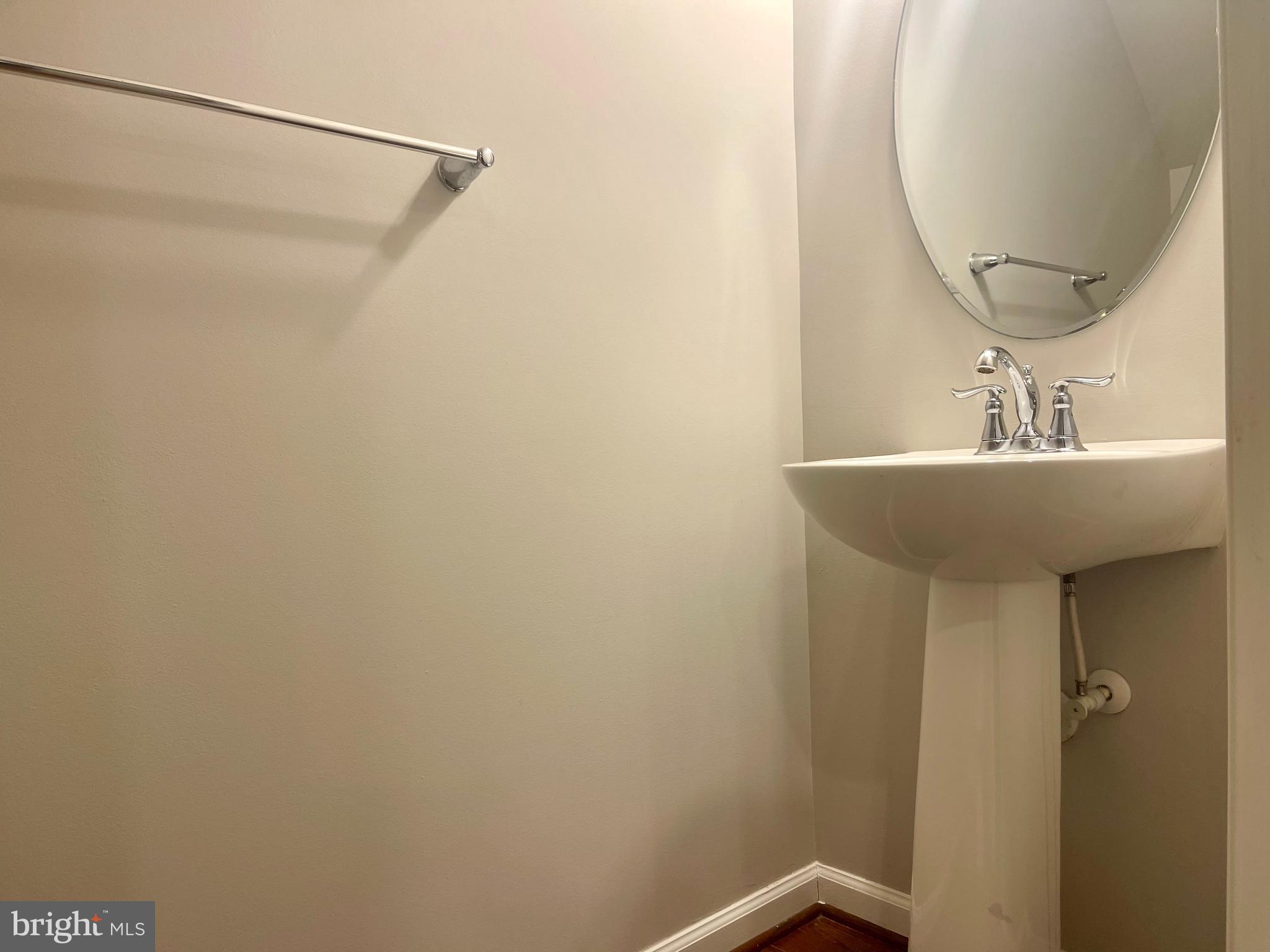 VIRGINIA MANOR CONDOMINIUM - Residential