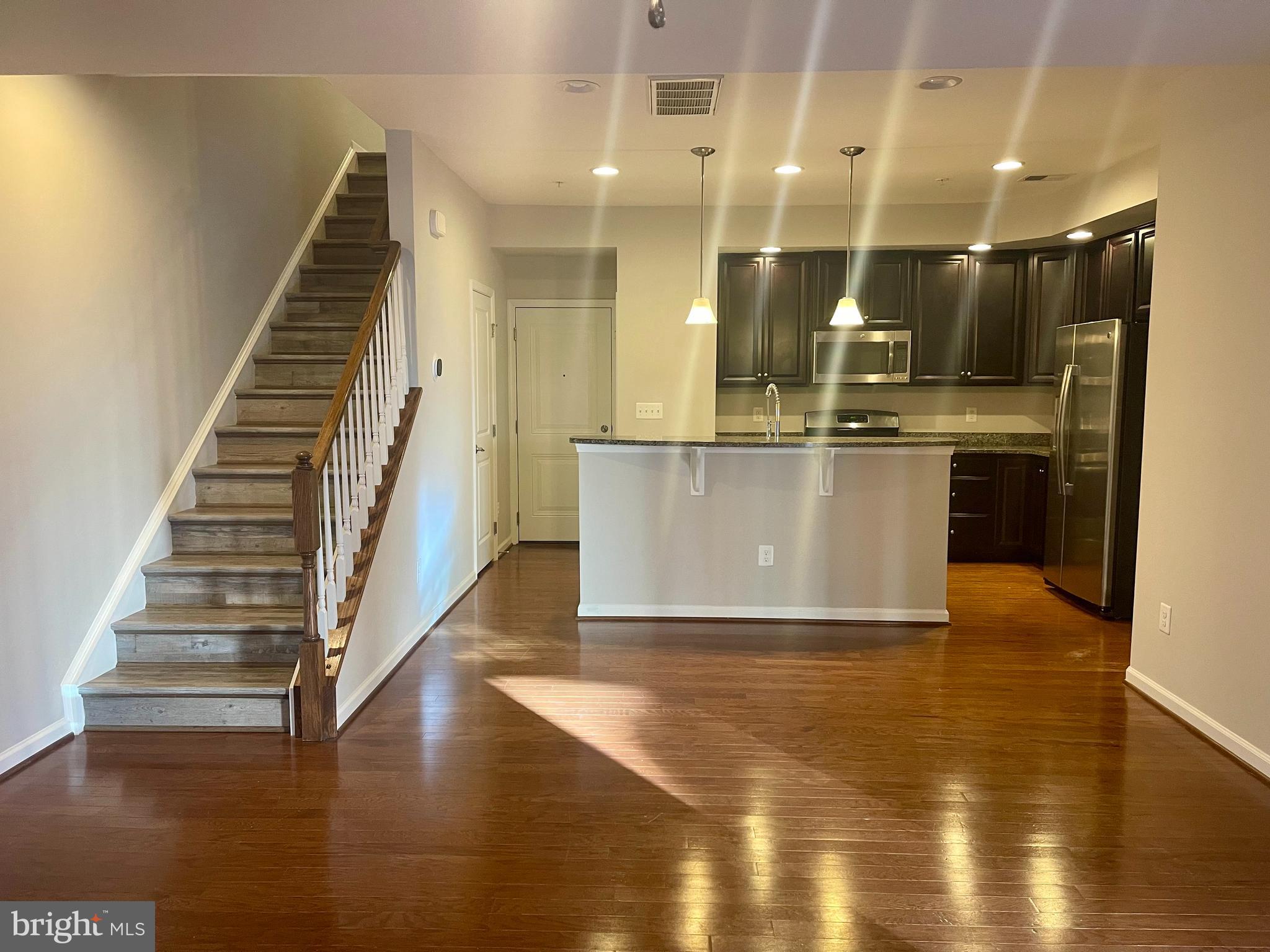 VIRGINIA MANOR CONDOMINIUM - Residential