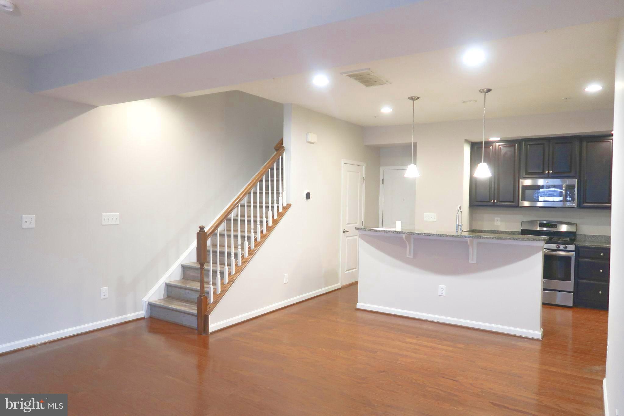 VIRGINIA MANOR CONDOMINIUM - Residential