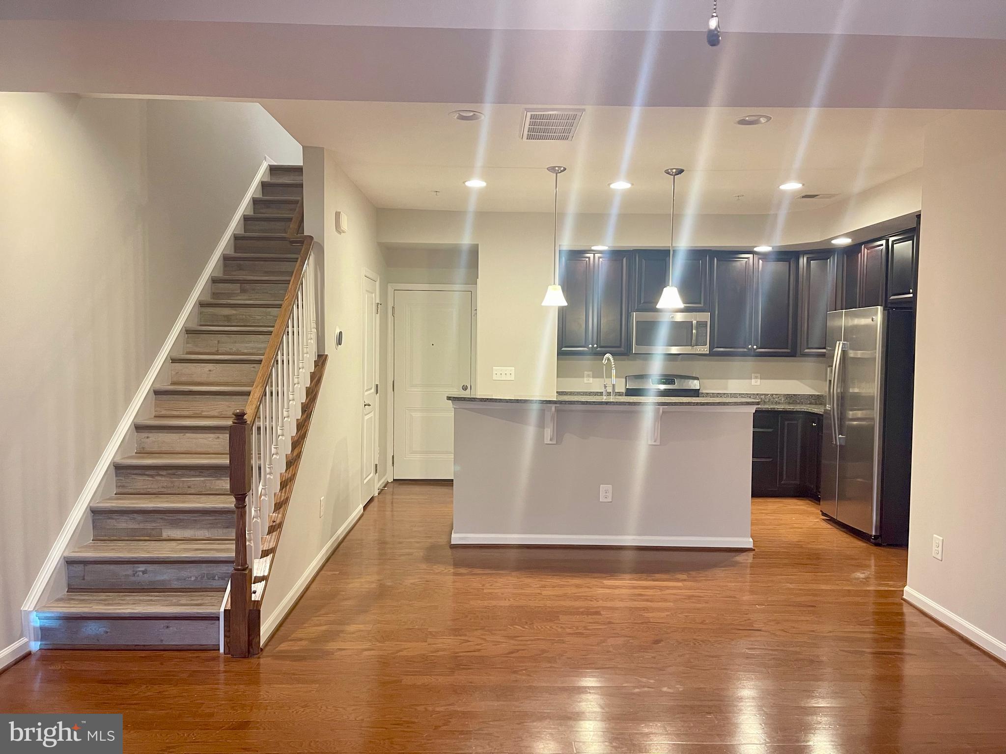 VIRGINIA MANOR CONDOMINIUM - Residential