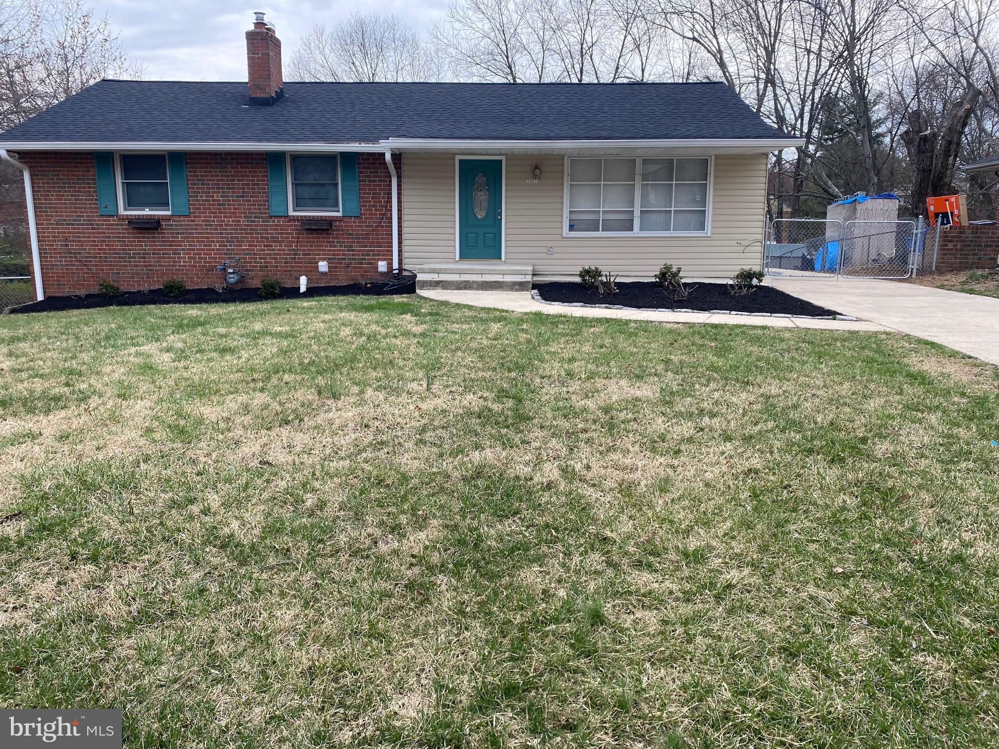 CALVERTON - Residential Lease