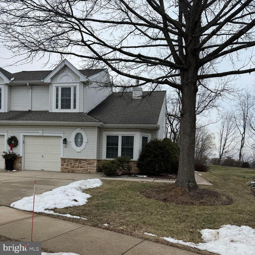 Welcome home to Progress Drive. This END UNIT has a wonderful private setting off the back, just perfect for entertaining in your 3-season room, (which not all units provide). This home has been lovingly maintained featuring a 1st floor primary suite,  powder room, laundry room and formal dining room. Our living room boasts a vaulted ceiling and charming gas fireplace with plenty of natural sunlight. The 2nd floor has a large bedroom, a storage room, a full bath and expansive loft area perfect for an in-home office. The most recent comparable sale sold for $620,000.00, call one of the listing agents for those details. This unit is easy to show and our pleasure to sell.