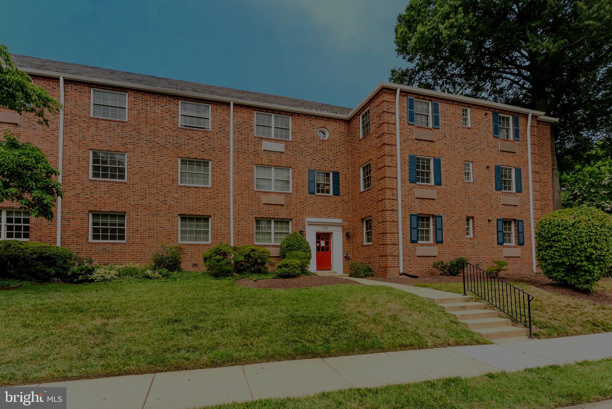 1718 W ABINGDON DRIVE 202