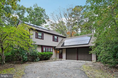 Photo of 6 Horseshoe Court, TABERNACLE, NJ 08088 (MLS # NJBL2097800)