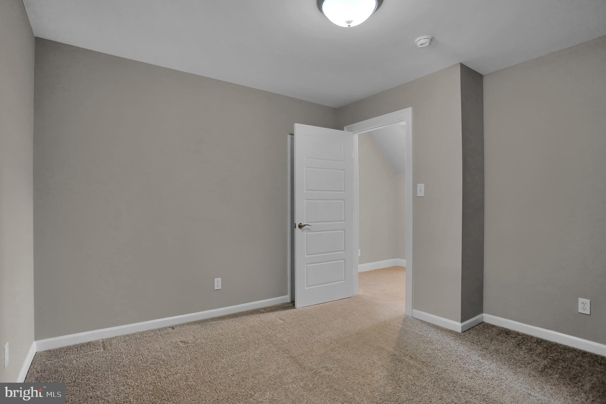 OAKCREST - Residential