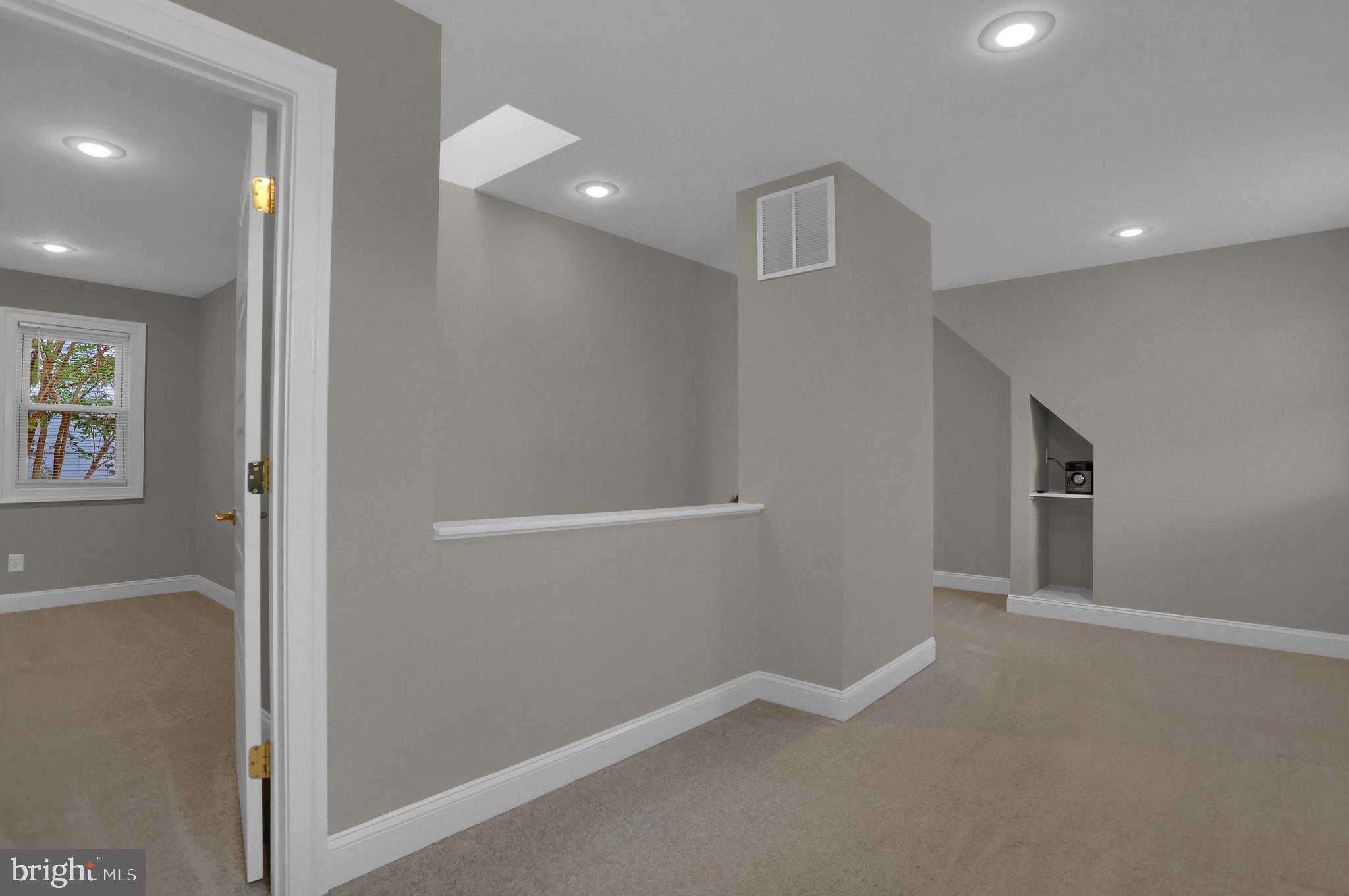 OAKCREST - Residential