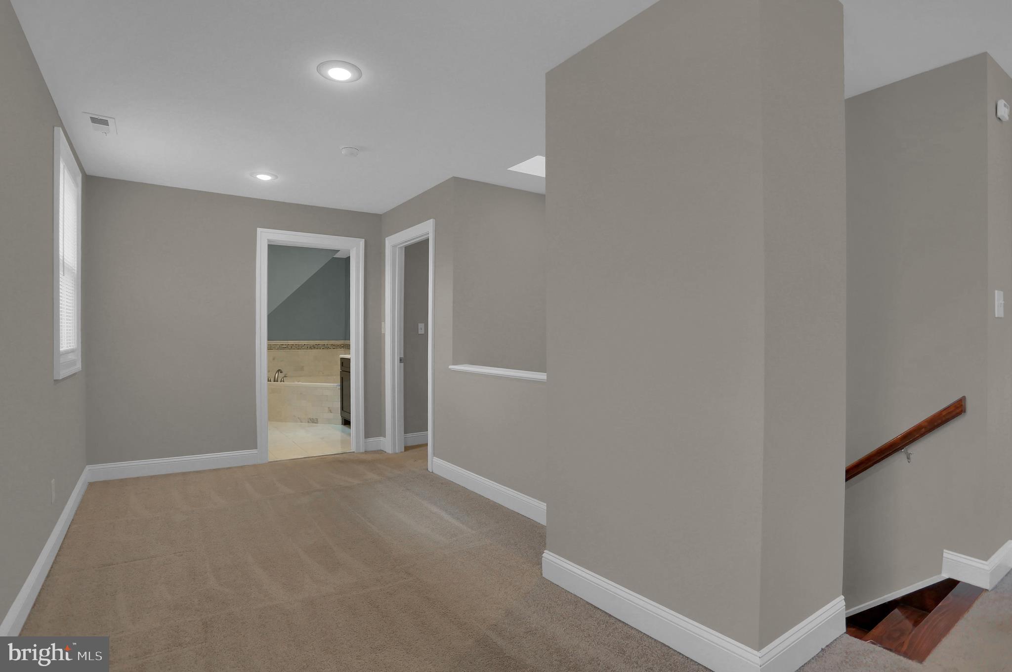 OAKCREST - Residential