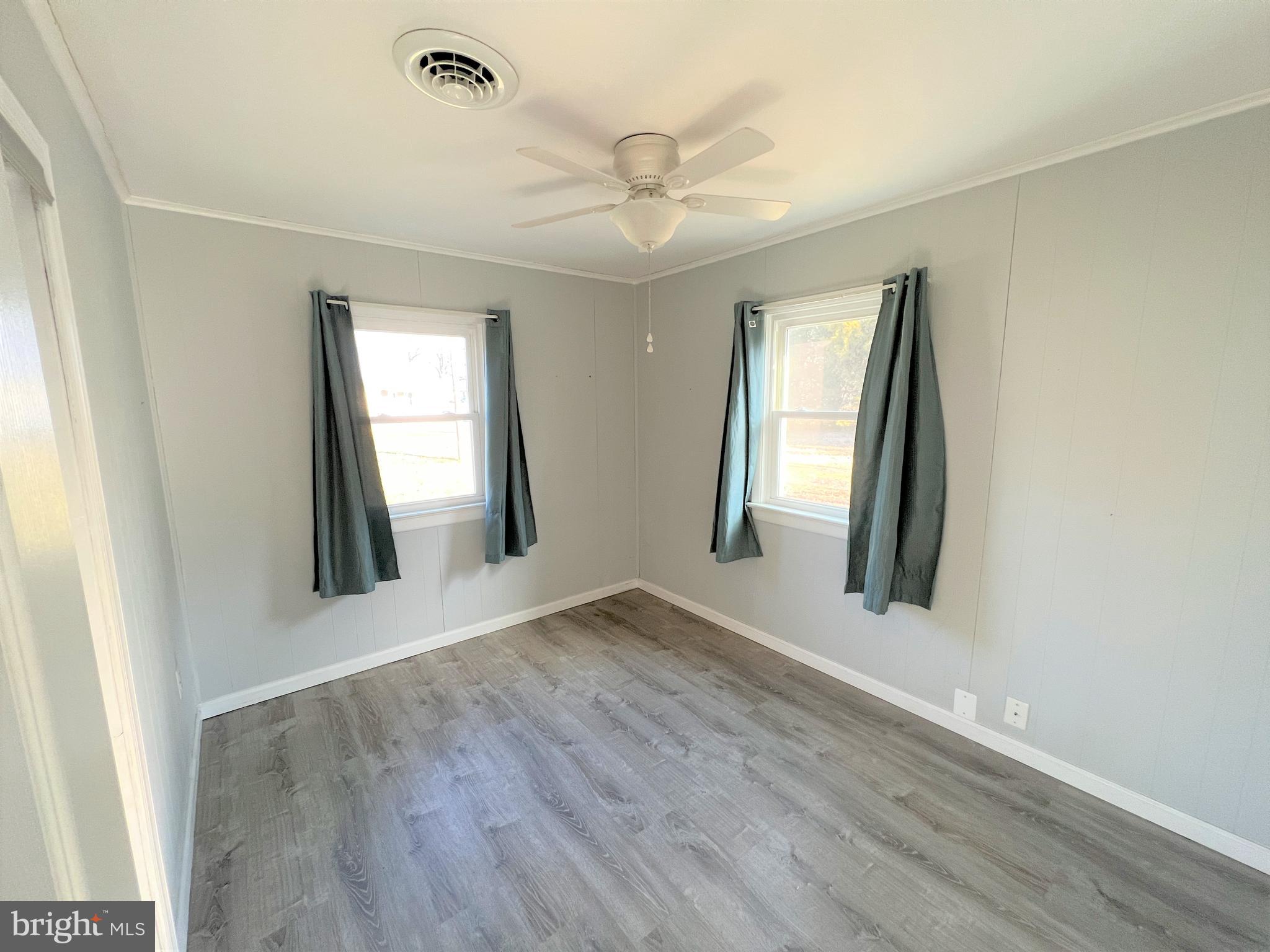 PBE CHRYSTAL LAKE - Residential