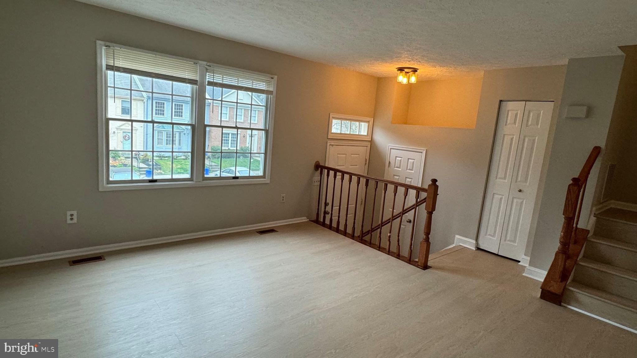 GUNNERS LAKE VILLAGE - Residential Lease