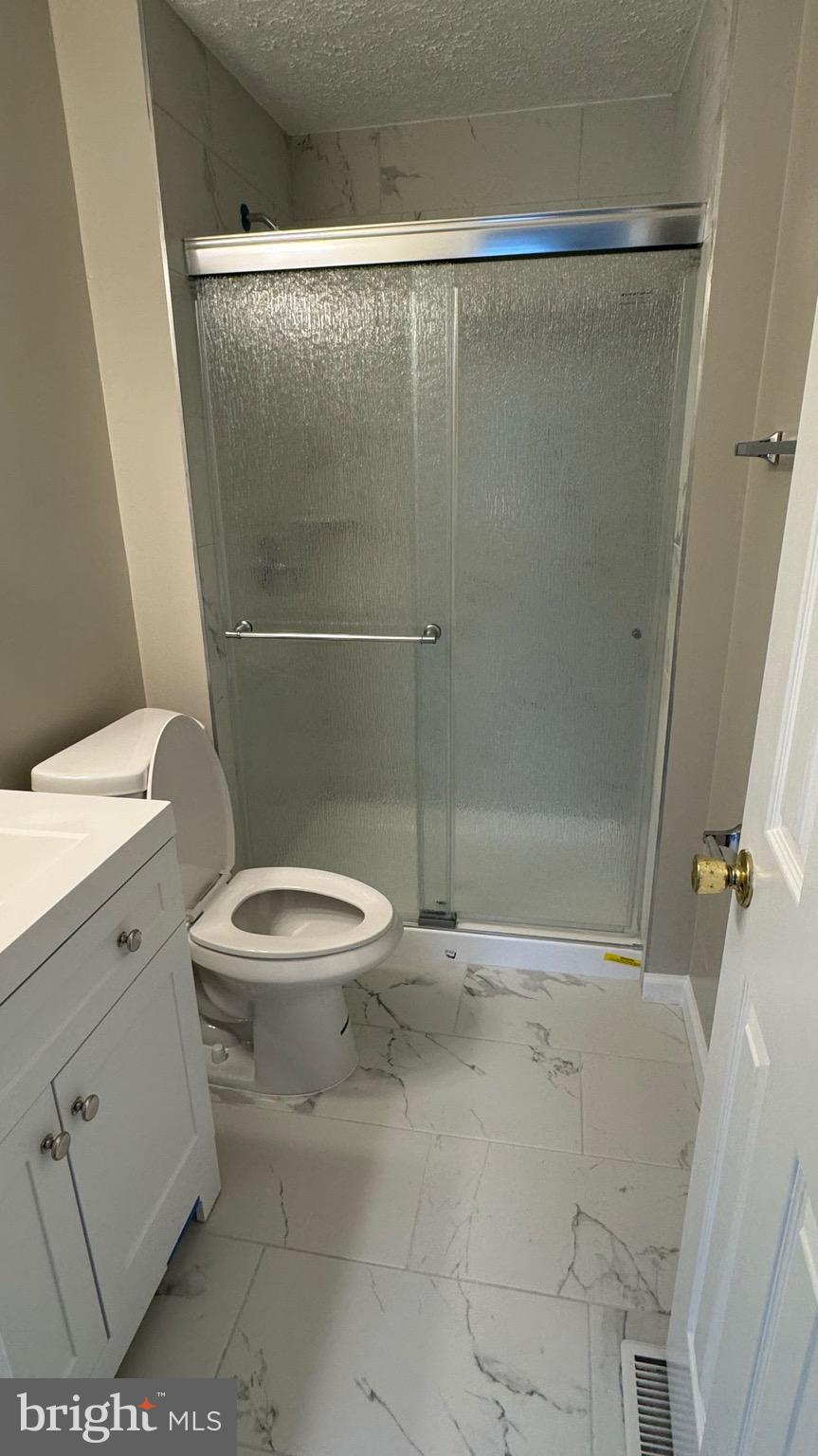 GUNNERS LAKE VILLAGE - Residential Lease