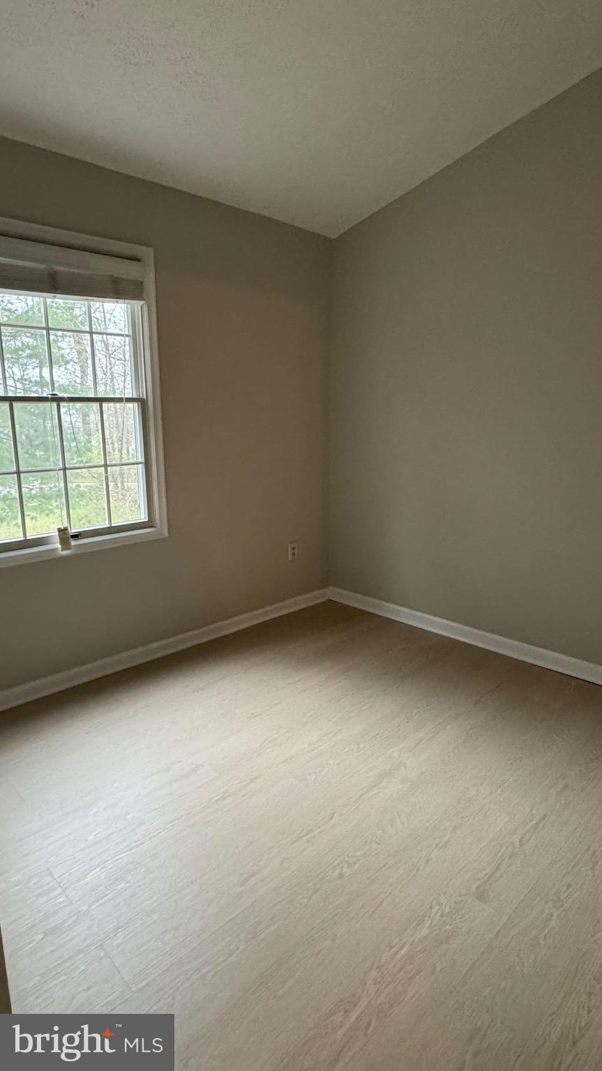 GUNNERS LAKE VILLAGE - Residential Lease