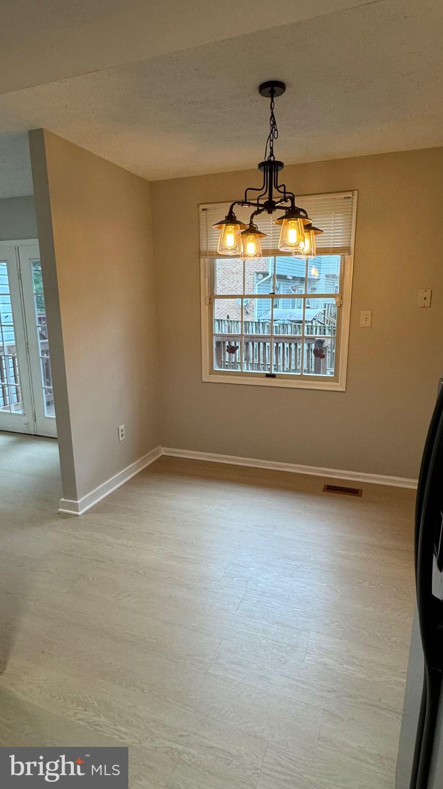 GUNNERS LAKE VILLAGE - Residential Lease