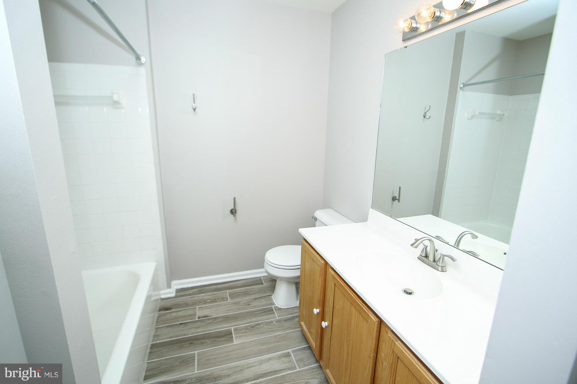 SOUTH RIDING - Residential