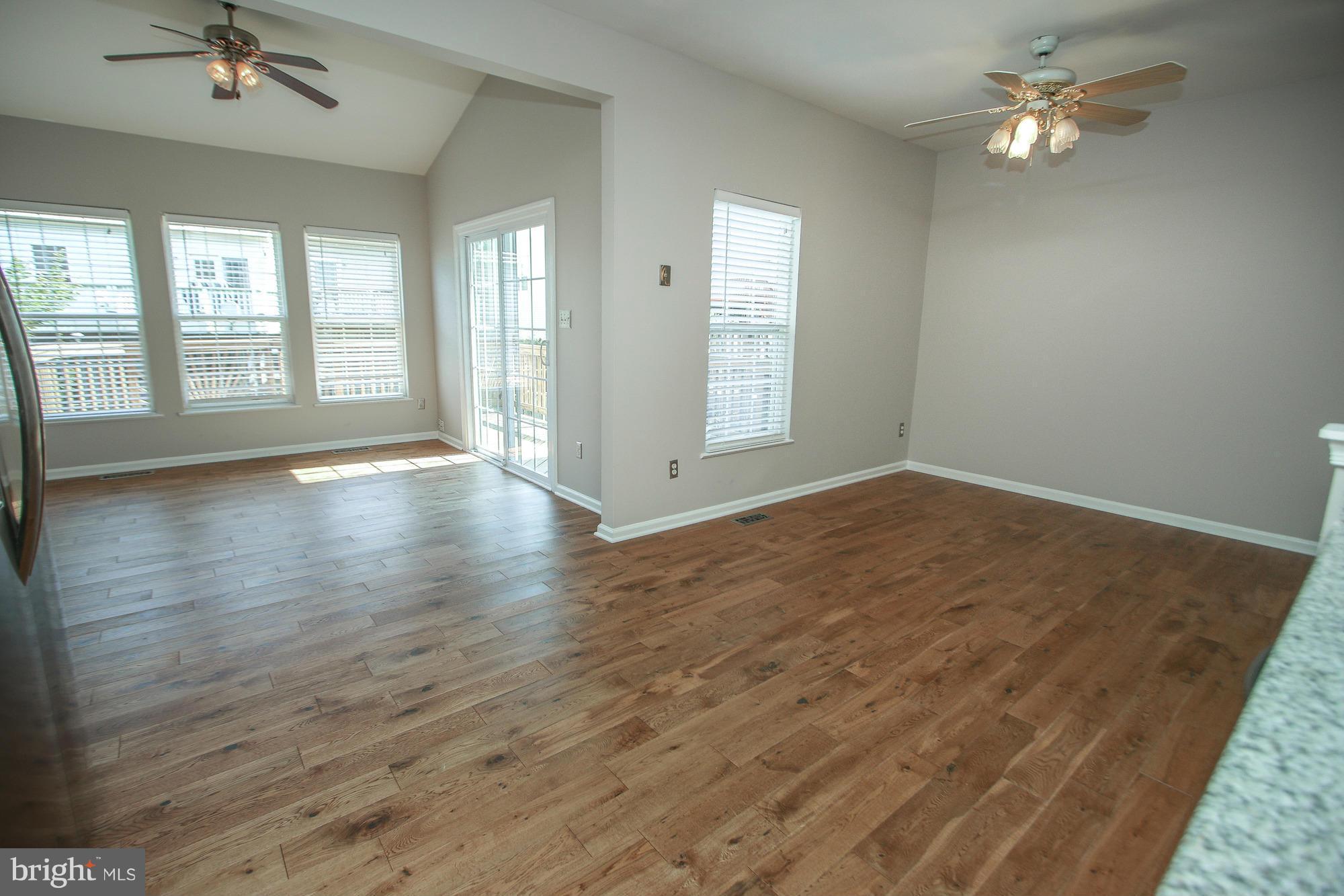 SOUTH RIDING - Residential