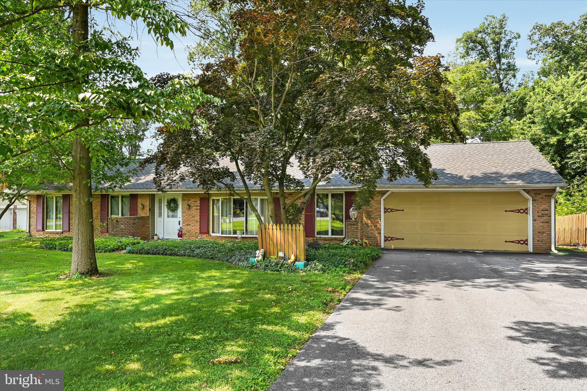 3 OAK LANE