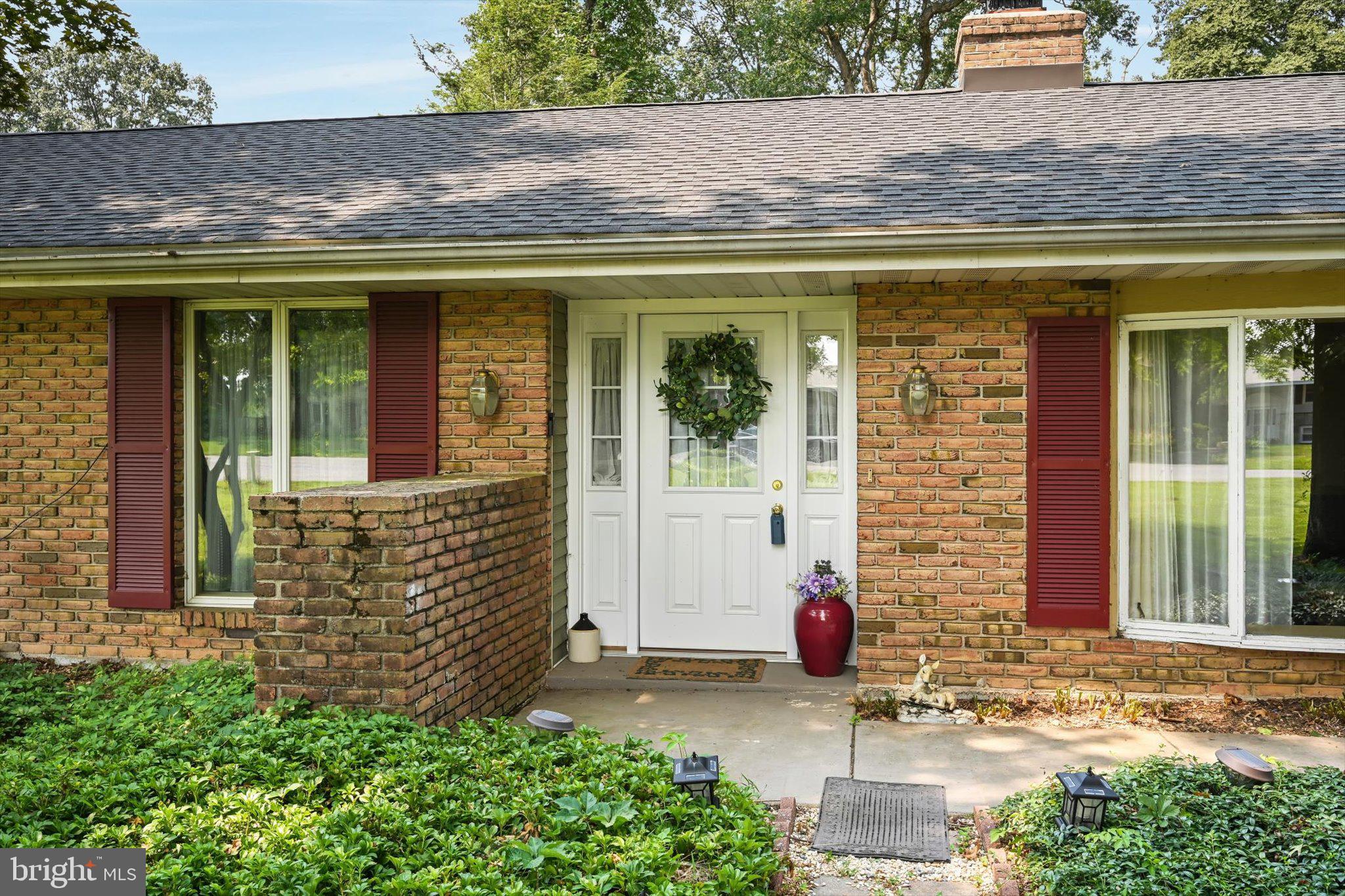 3 OAK LANE