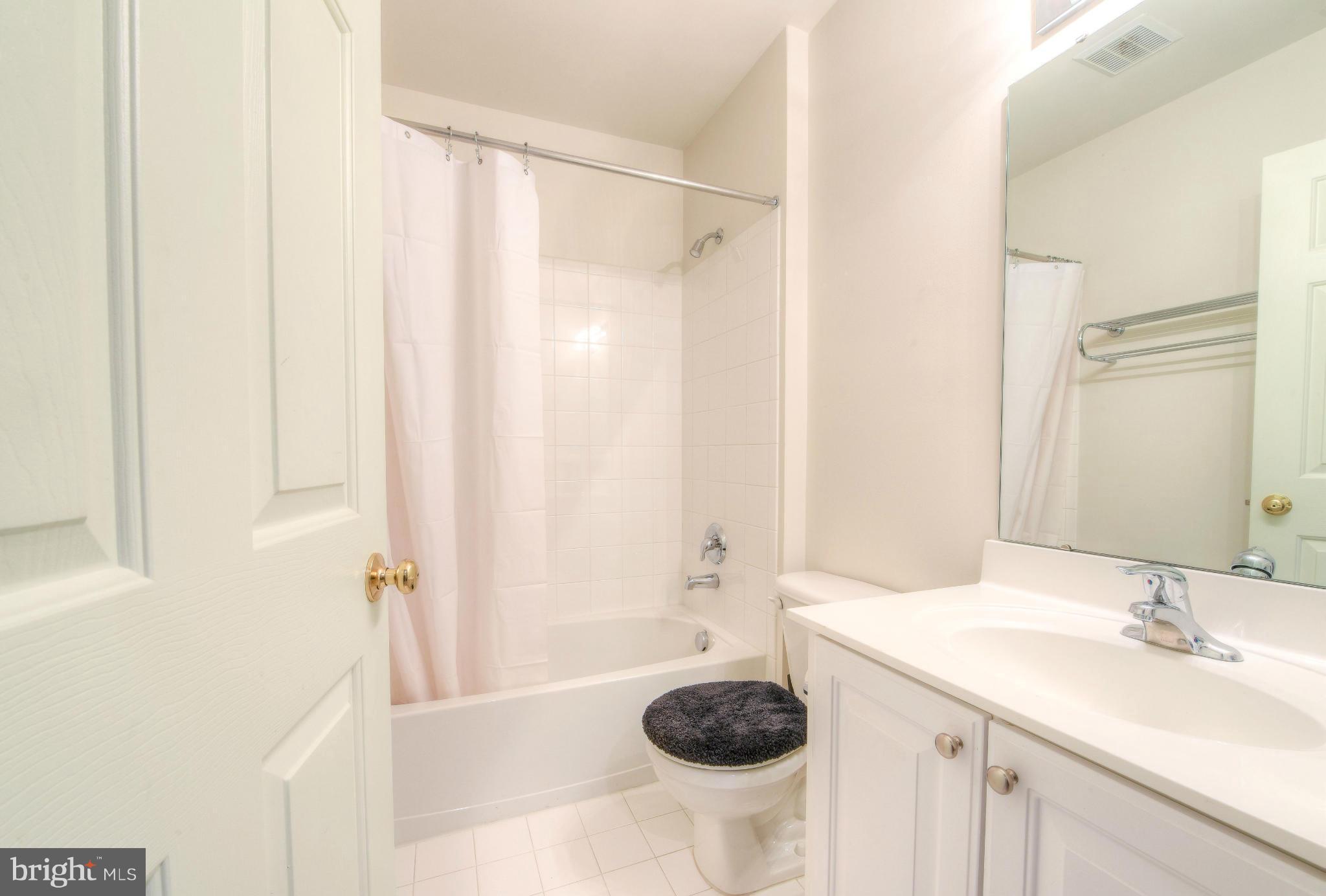 RIVERSIDE STATION - Residential