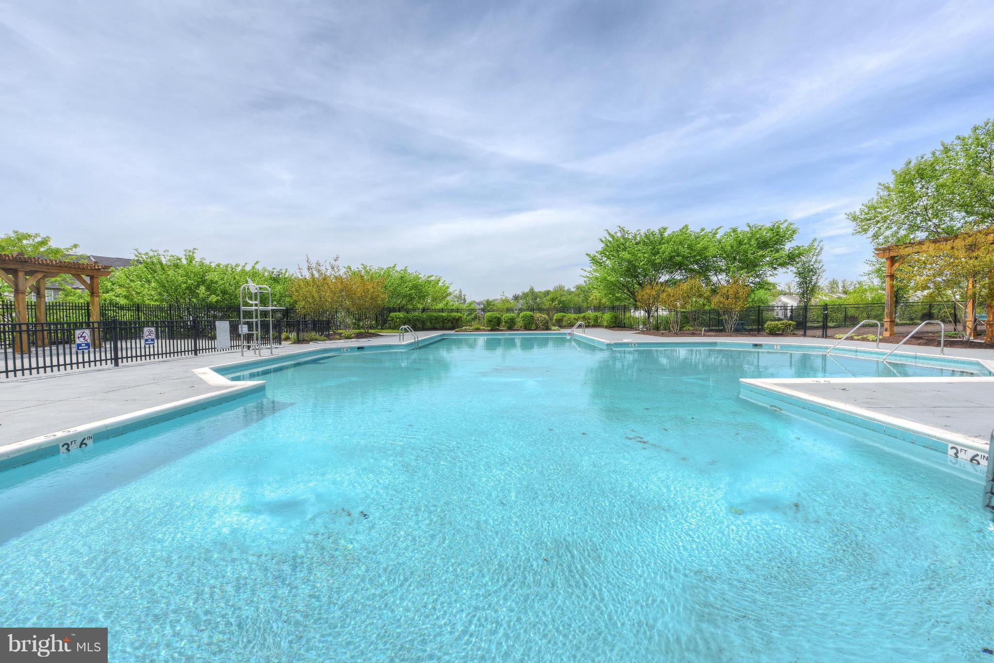 RIVERSIDE STATION - Residential