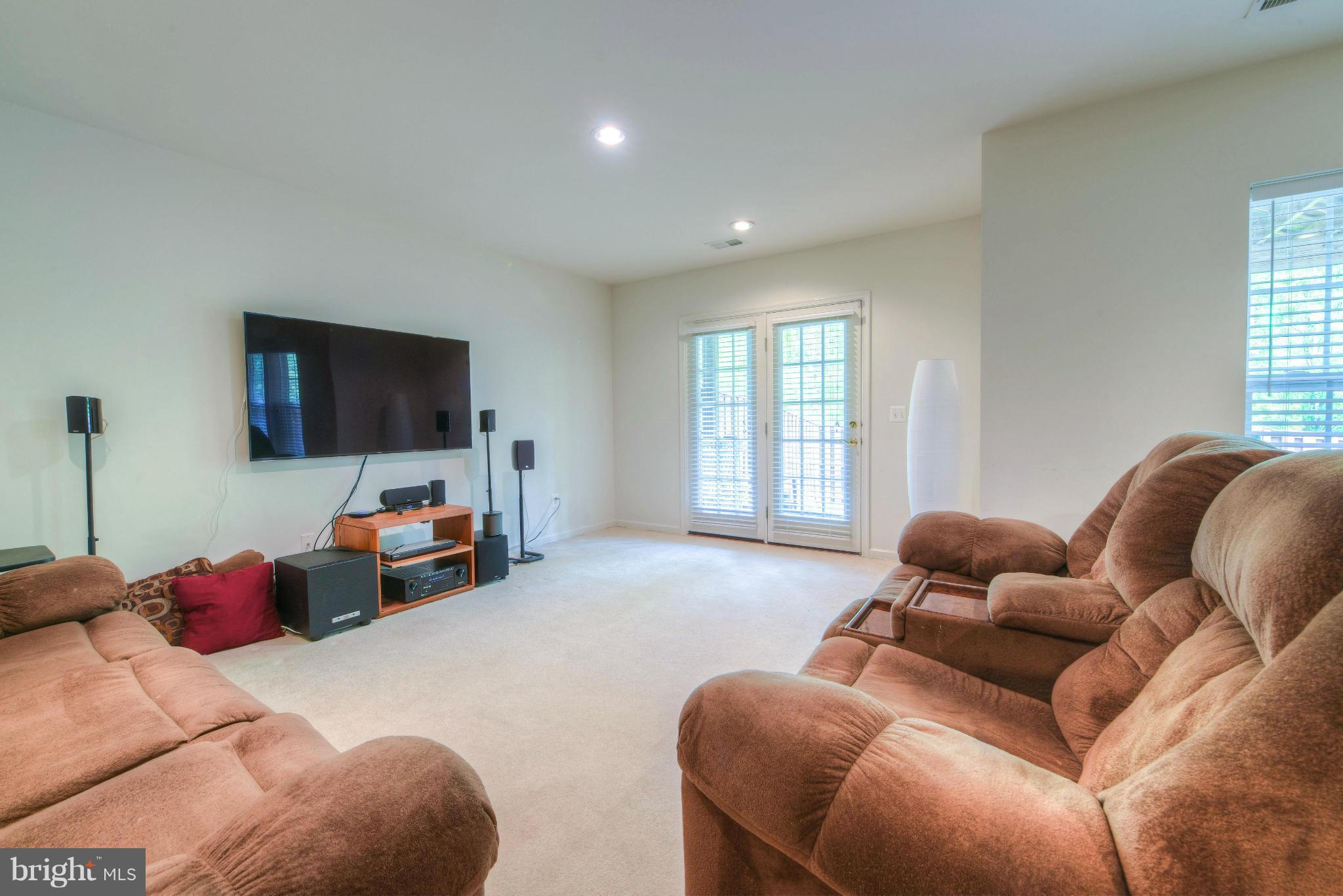 RIVERSIDE STATION - Residential