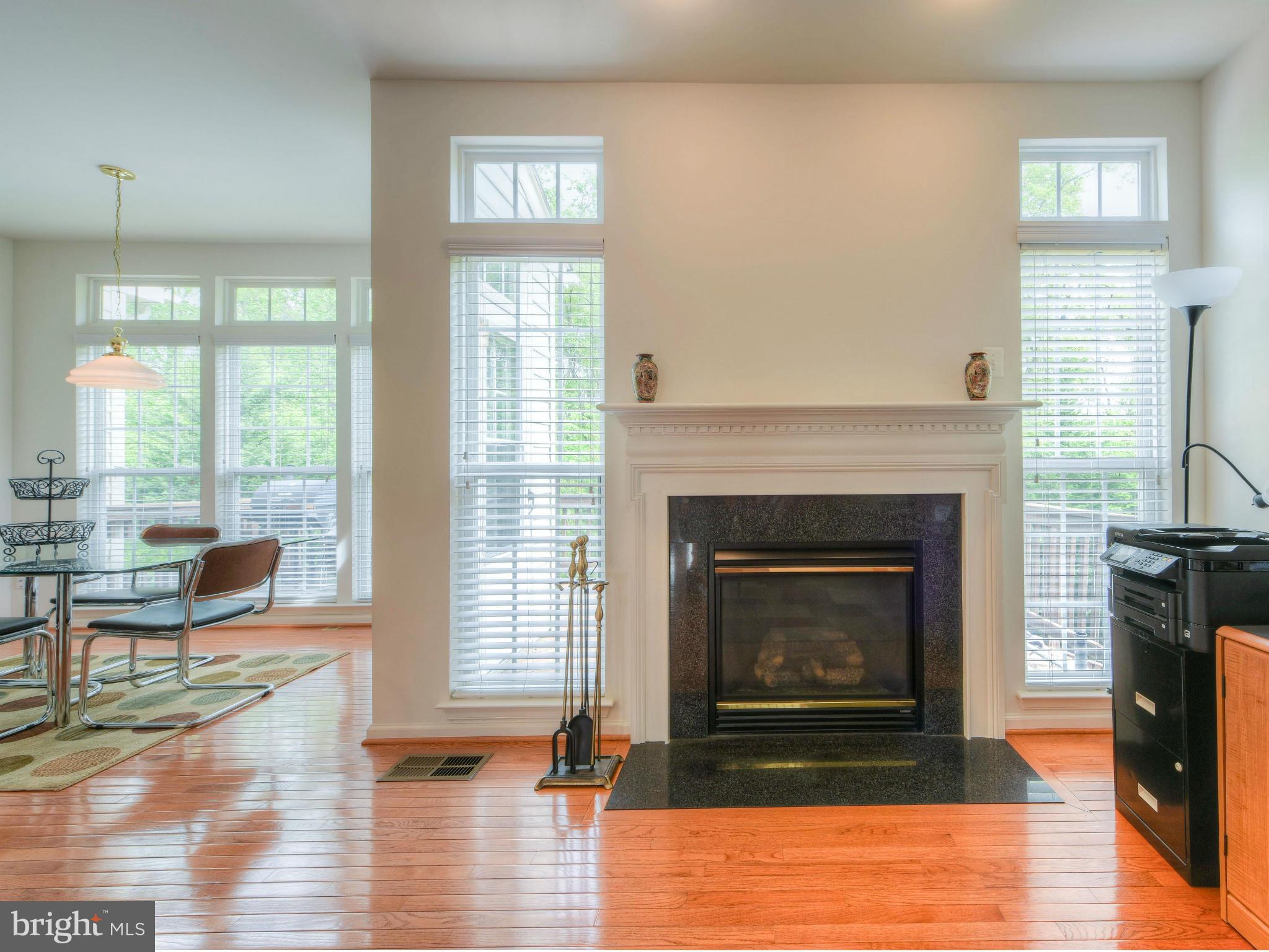 RIVERSIDE STATION - Residential