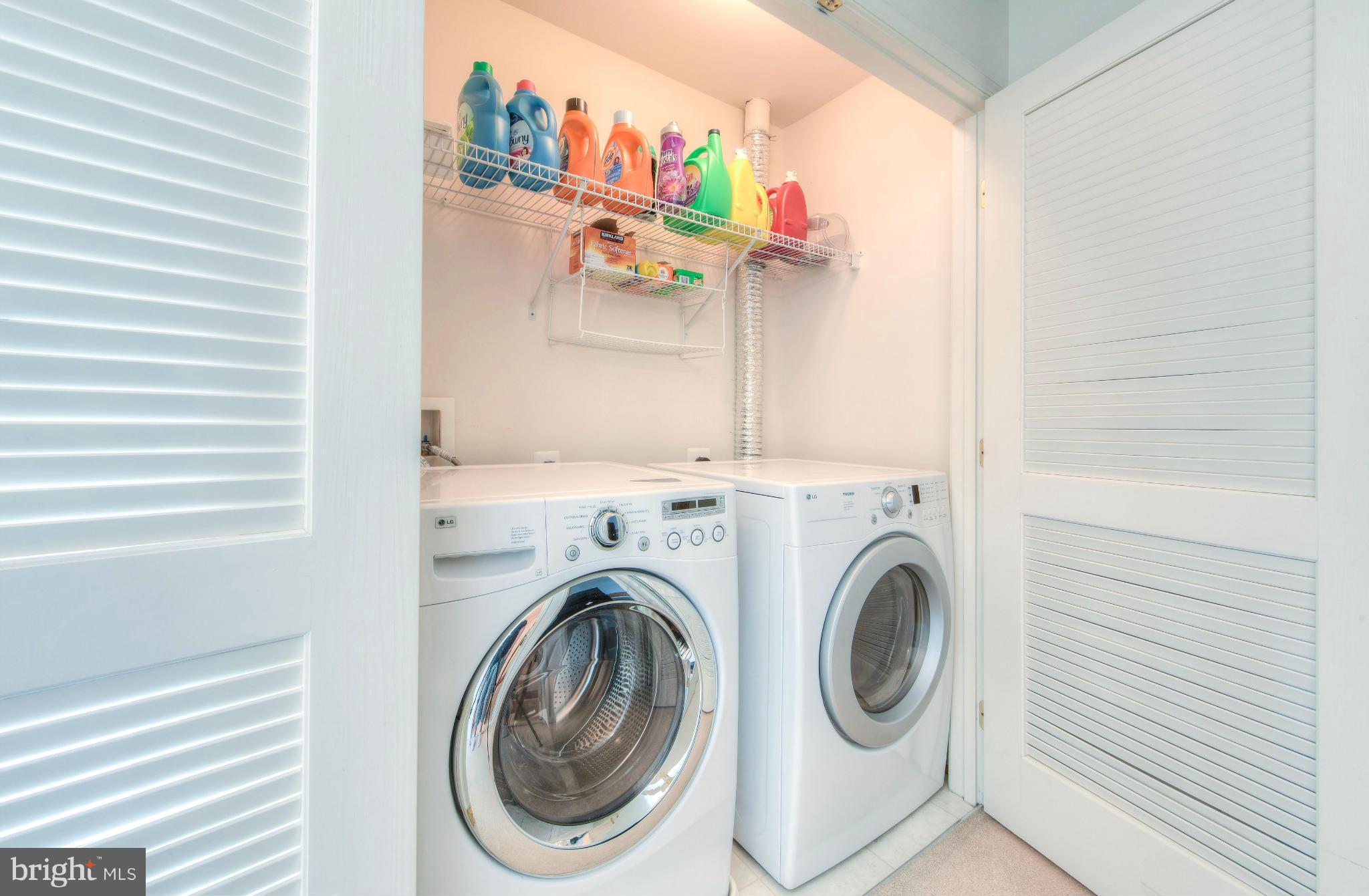 RIVERSIDE STATION - Residential