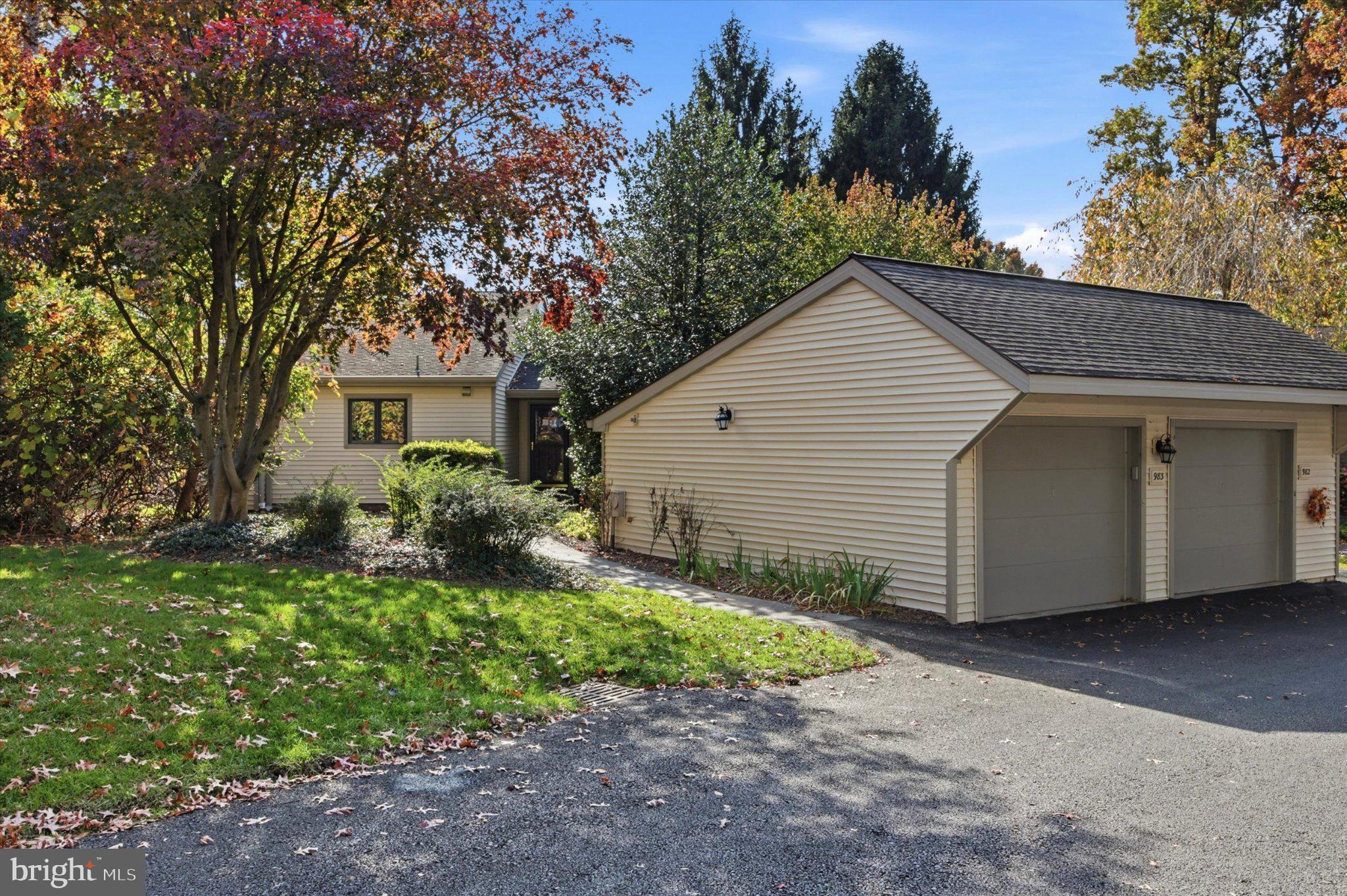 983 KENNETT WAY 983