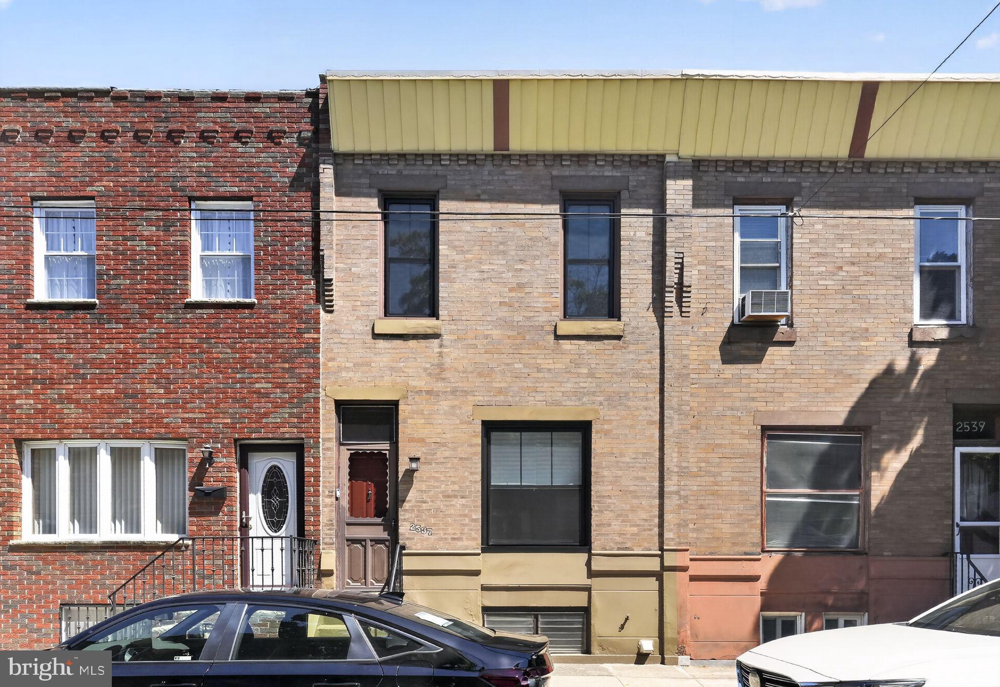 GIRARD ESTATES - Residential