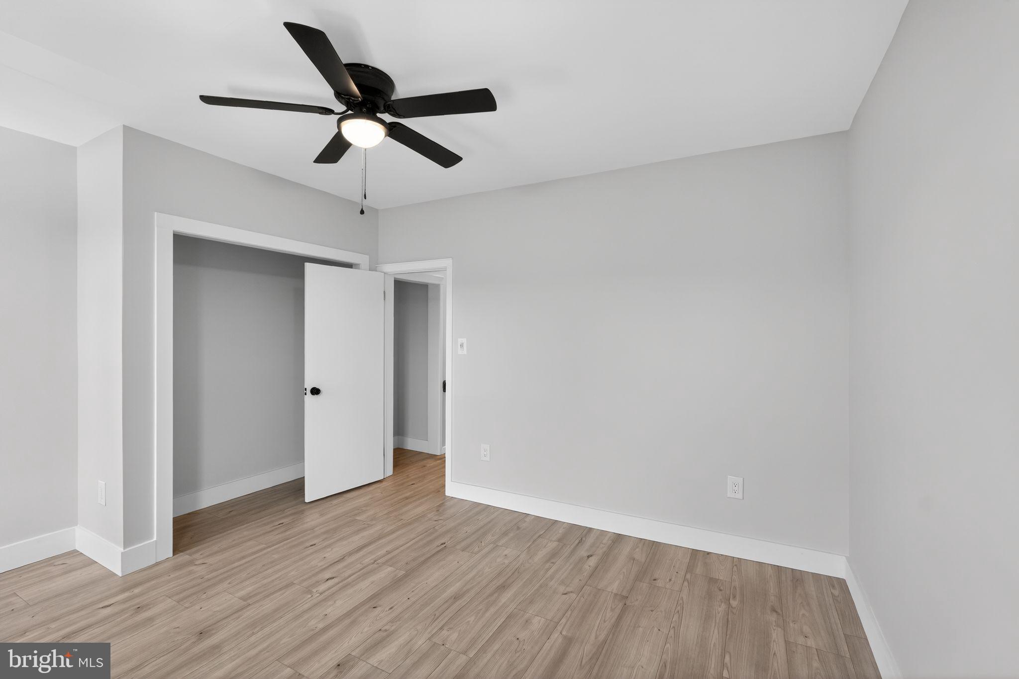 GIRARD ESTATES - Residential