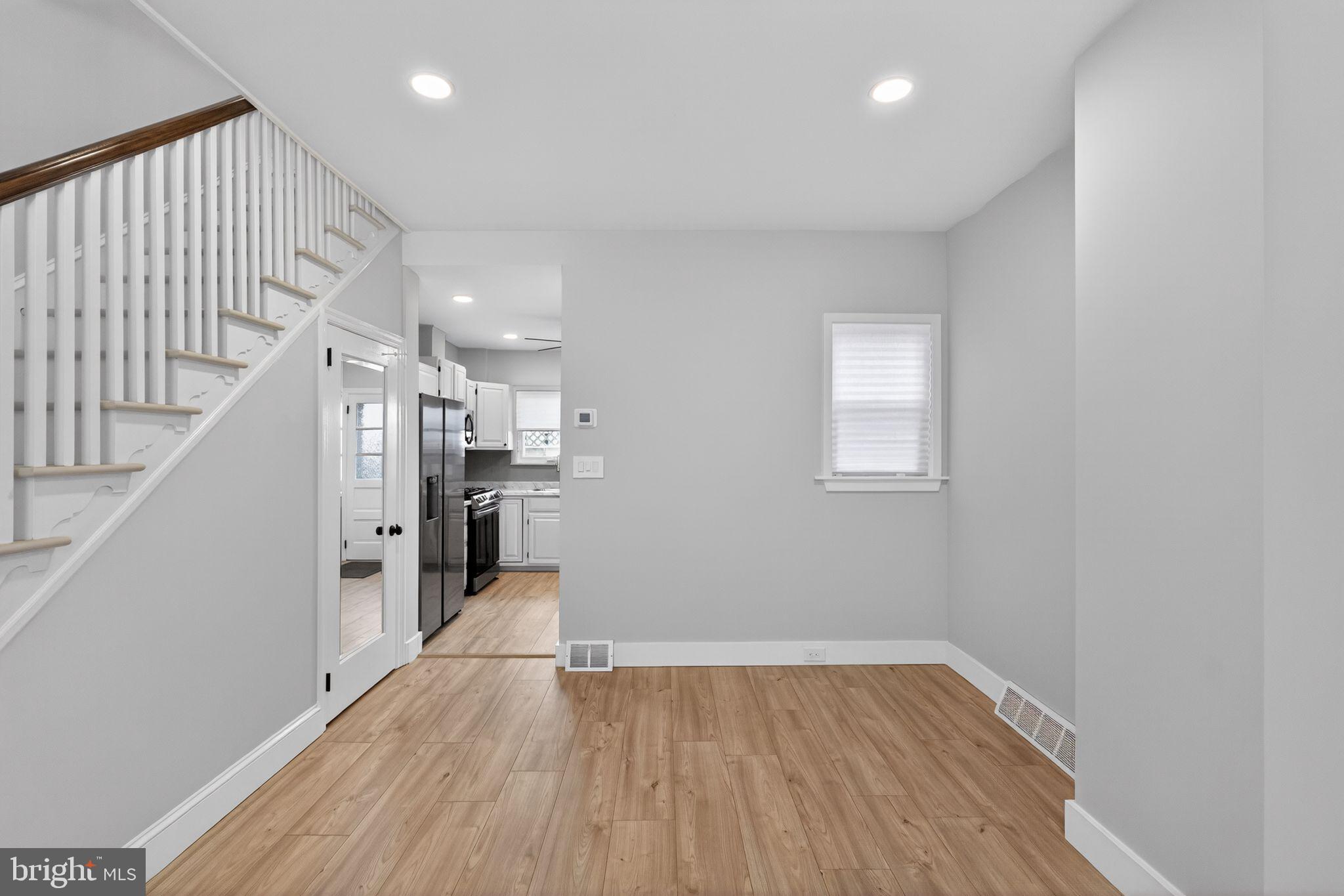 GIRARD ESTATES - Residential