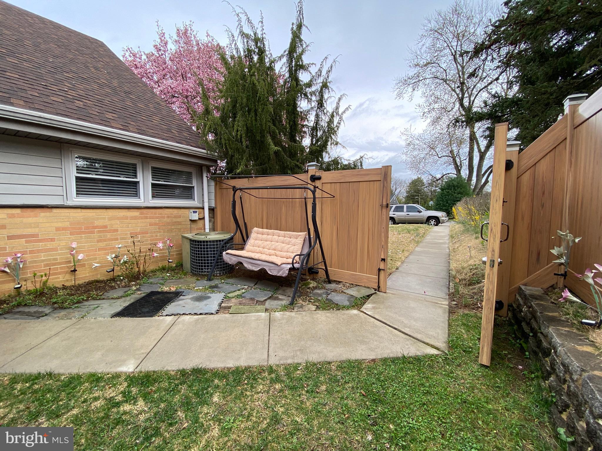 CHELTENHAM - Residential